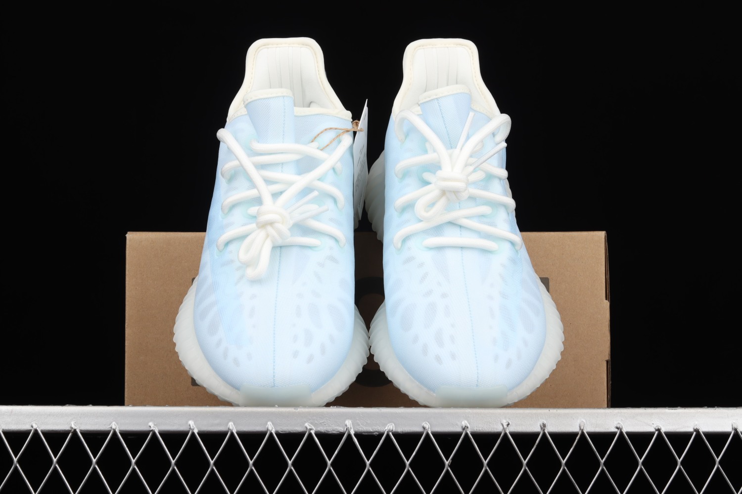 adidas Yeezy Boost 350 V2 Mono Ice GW2869