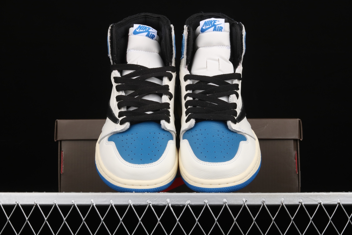 Jordan 1 High OG SP Fragment x Travis Scott DH3227-105