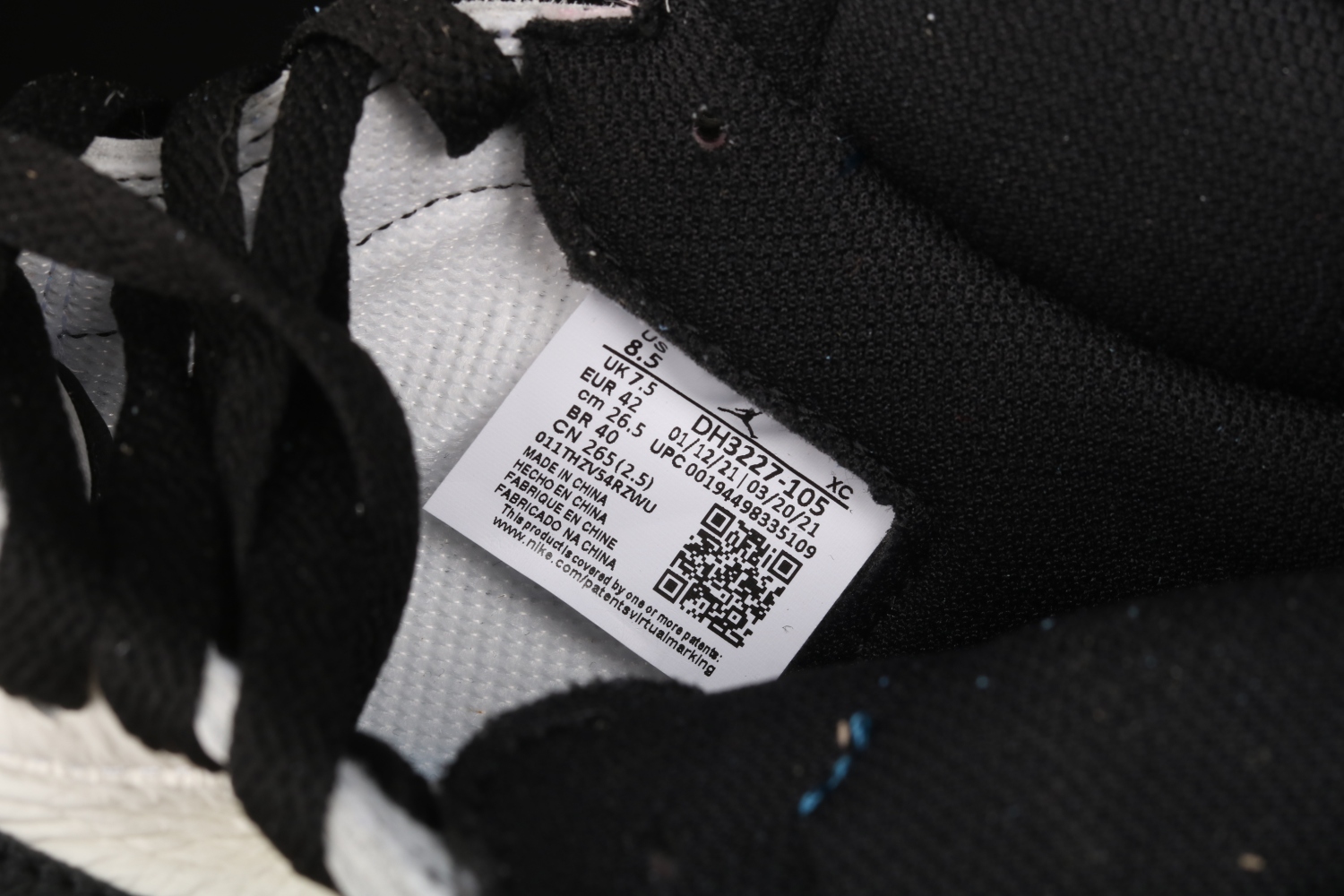 Jordan 1 High OG SP Fragment x Travis Scott DH3227-105