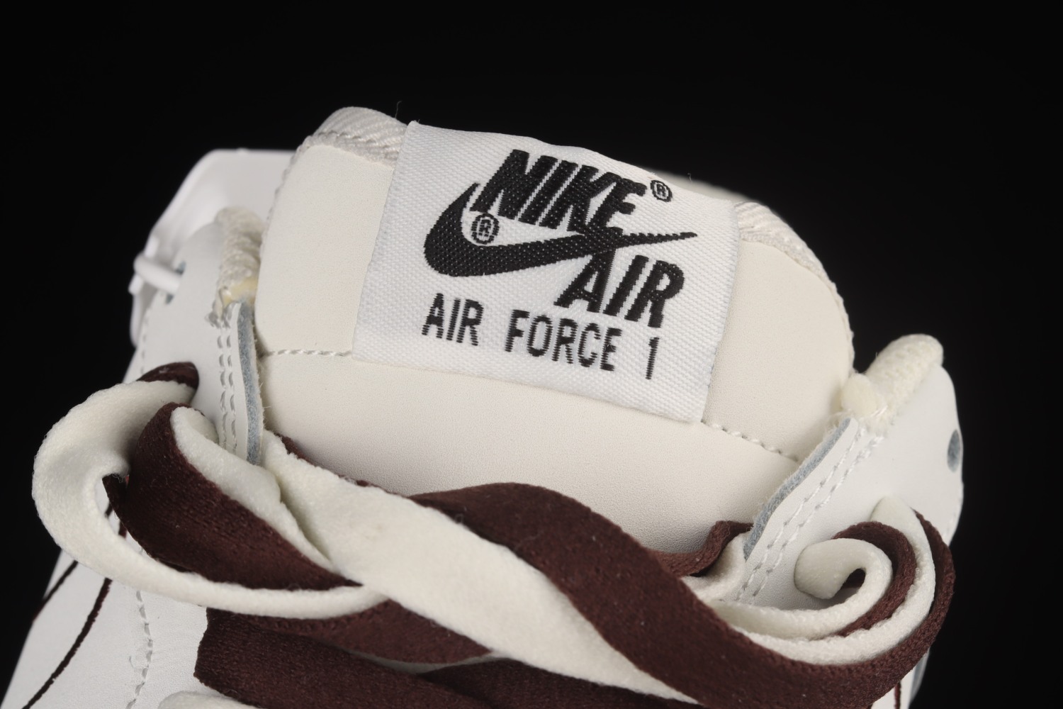 Nike Aie Force 1​