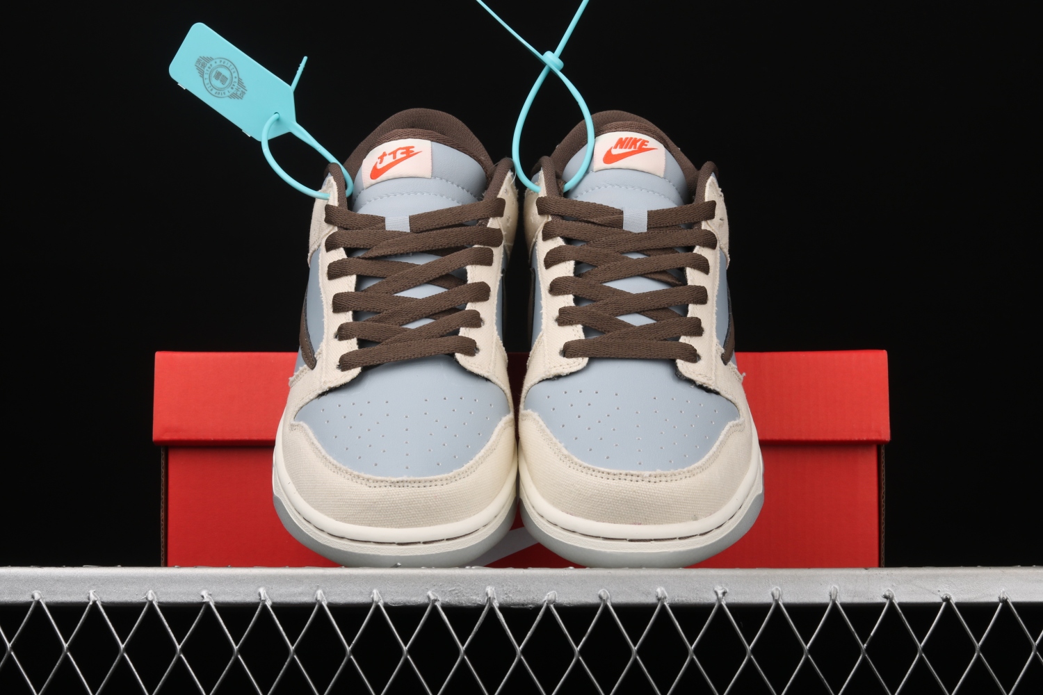 Travis Scott x PlayStation x Nike Dunk Low Powder Blue Grey CU1726-800