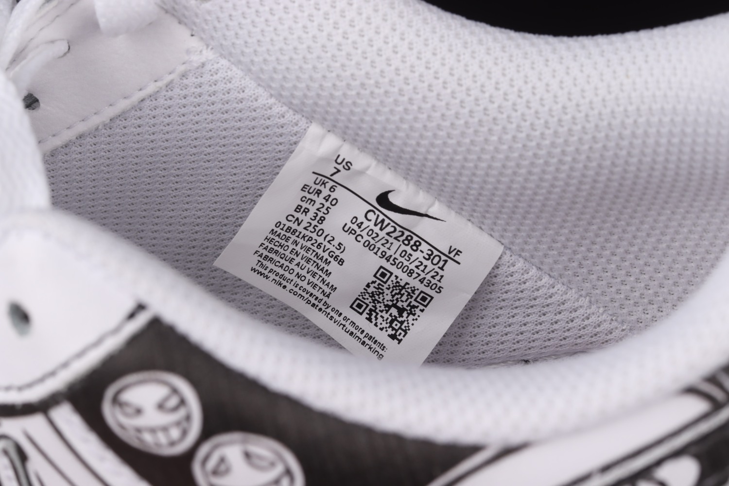 Nike Air Force 1 07 Low White Black Shoes CW2288-301