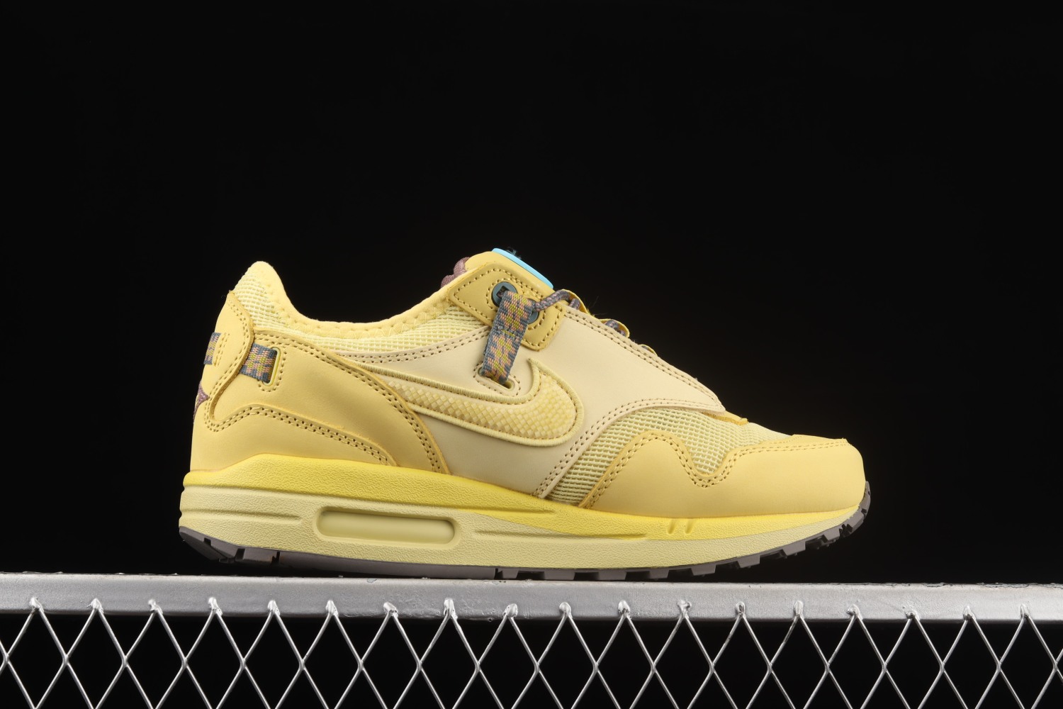 Travis scott x Nike air max 1  wheatlemon ⁠⁠ DO9392-700