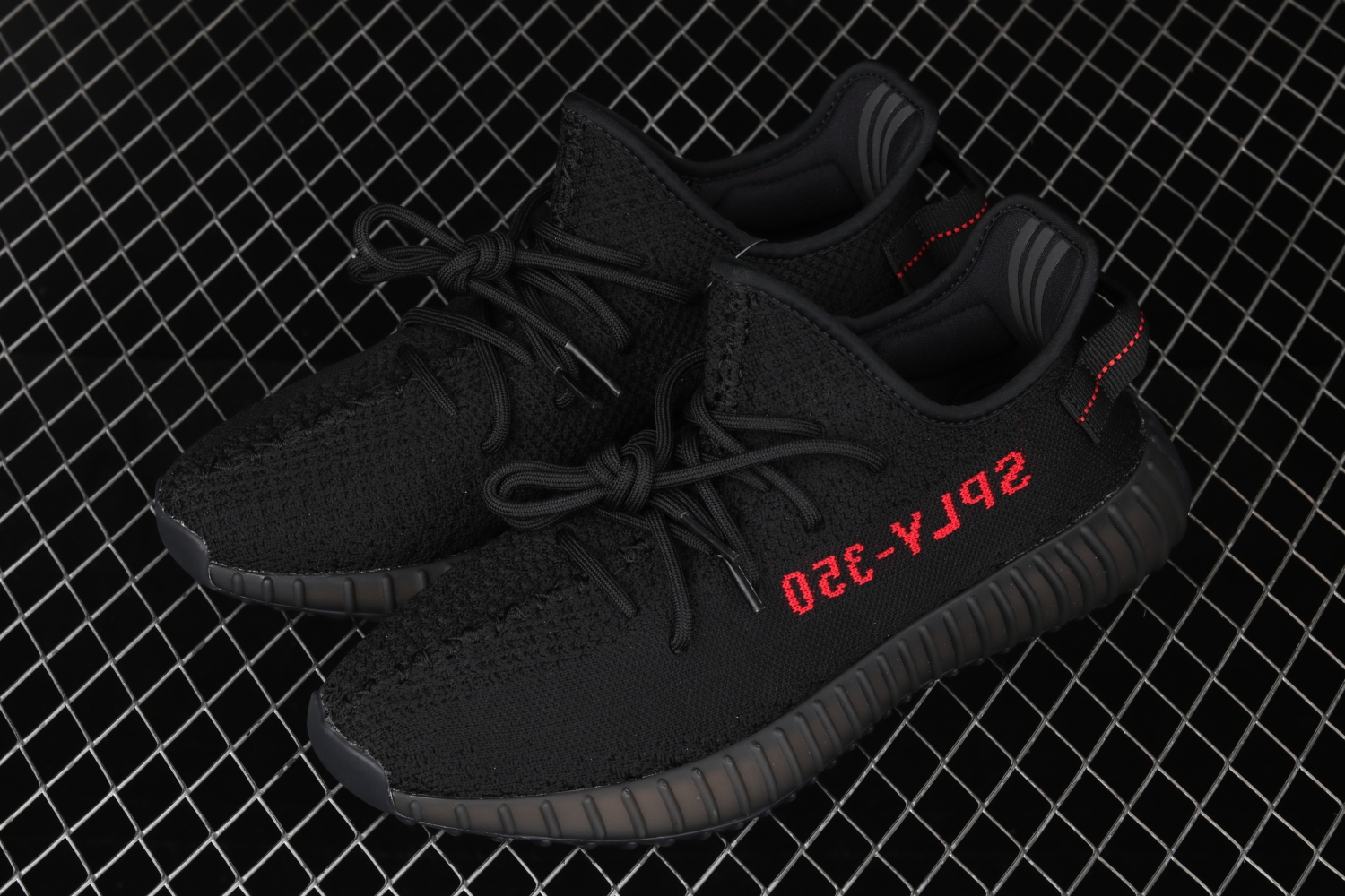 adidas Yeezy Boost 350 V2 Black Red (2017/2020) CP9652