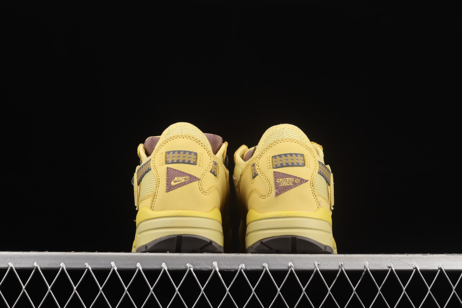 Travis scott x Nike air max 1  wheatlemon ⁠⁠ DO9392-700