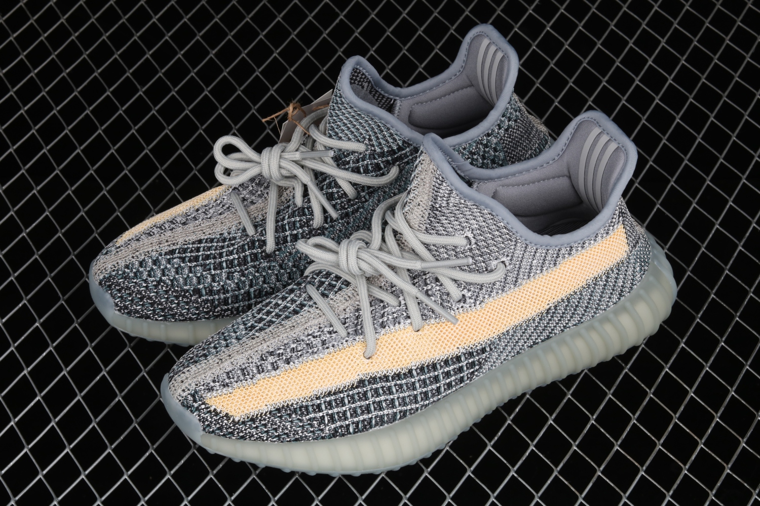 adidas Yeezy Boost 350 V2 Ash Blue GY7657