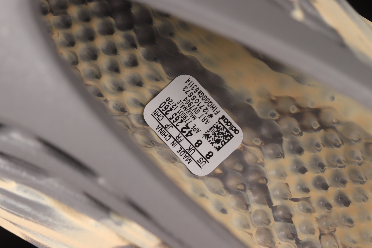 adidas Yeezy Foam RNNR MXT Moon Gray GV7904