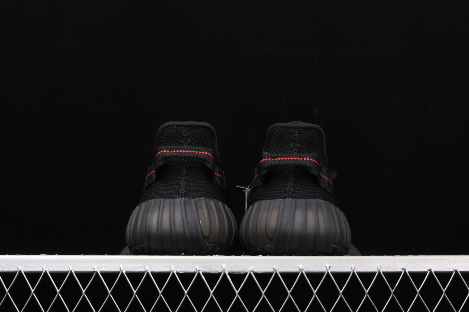 adidas Yeezy Boost 350 V2 Black Red (2017/2020) CP9652
