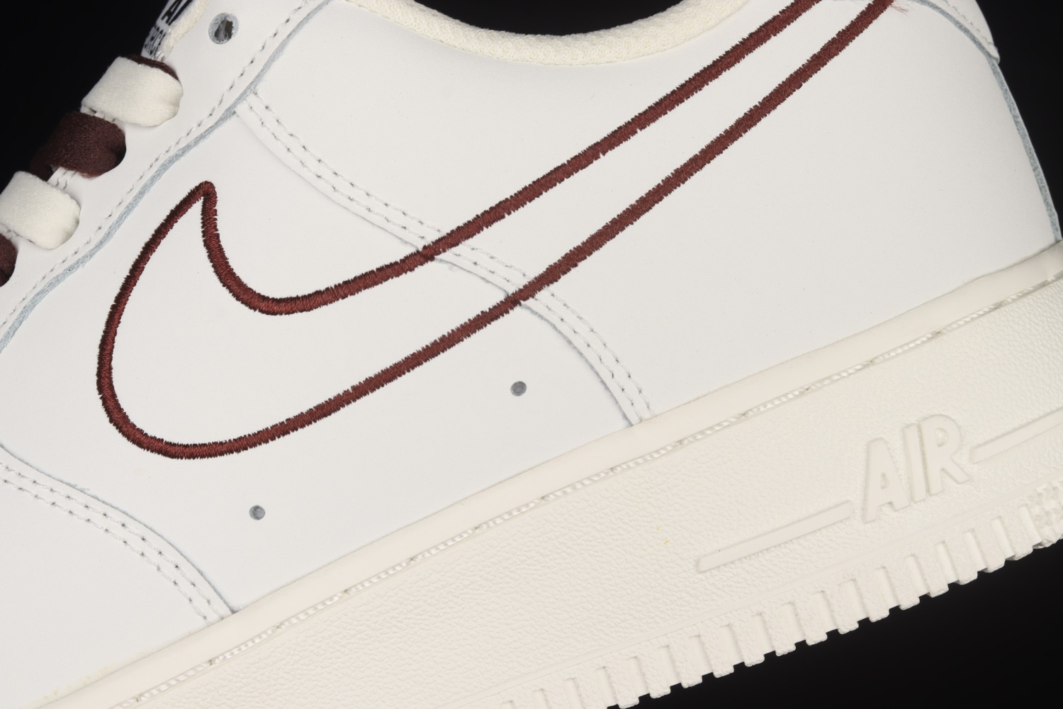 Nike Aie Force 1​