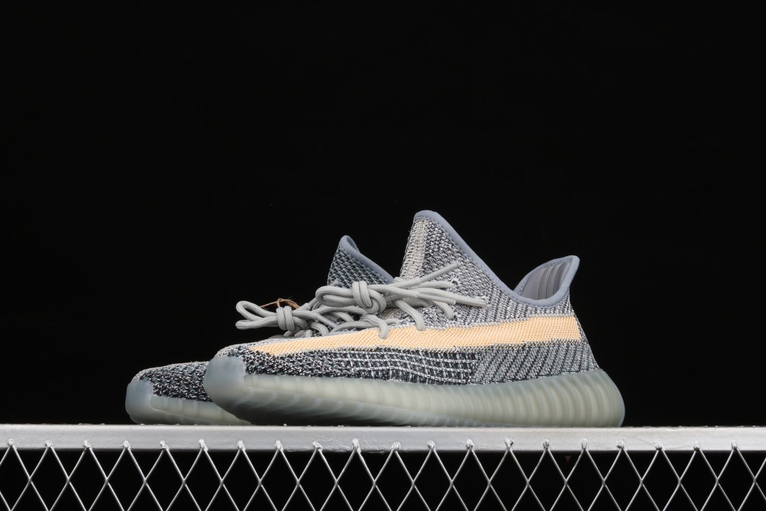 adidas Yeezy Boost 350 V2 Ash Blue GY7657