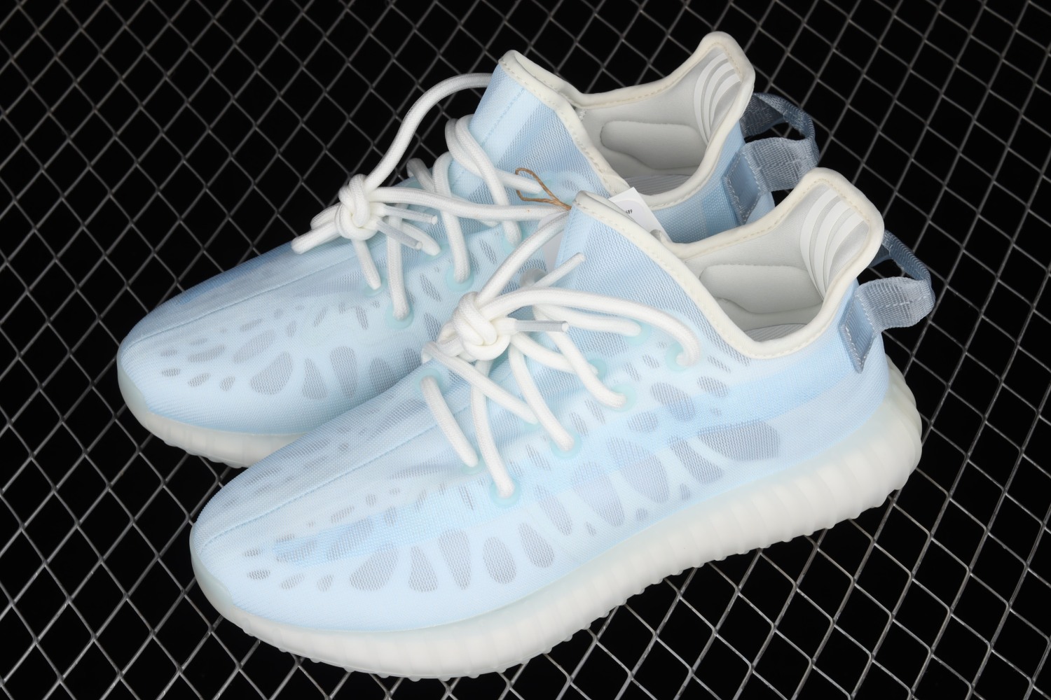 adidas Yeezy Boost 350 V2 Mono Ice GW2869