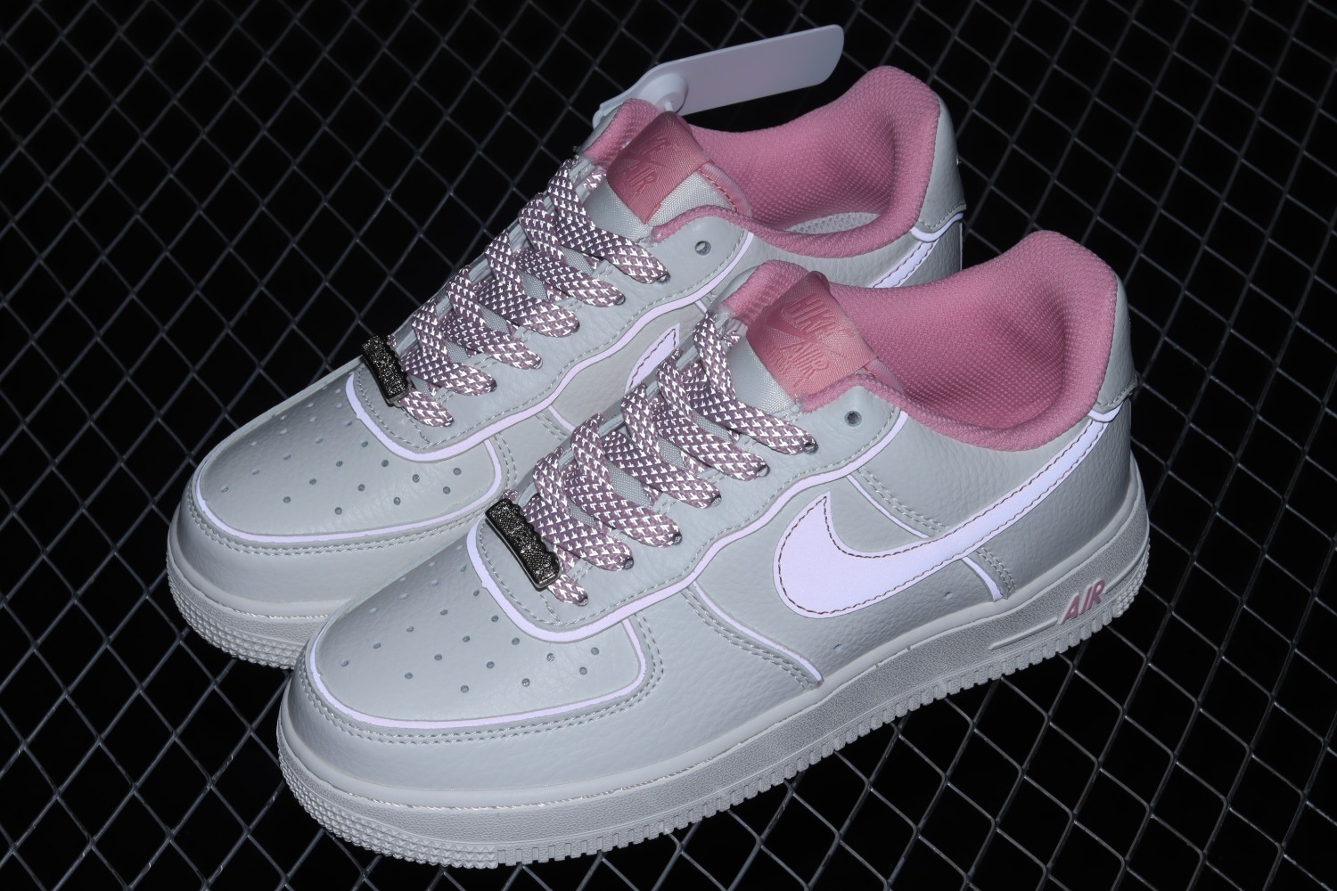 Wmns Nike Air Force 1 07 SU19 White Pink Shoes UH8958-033