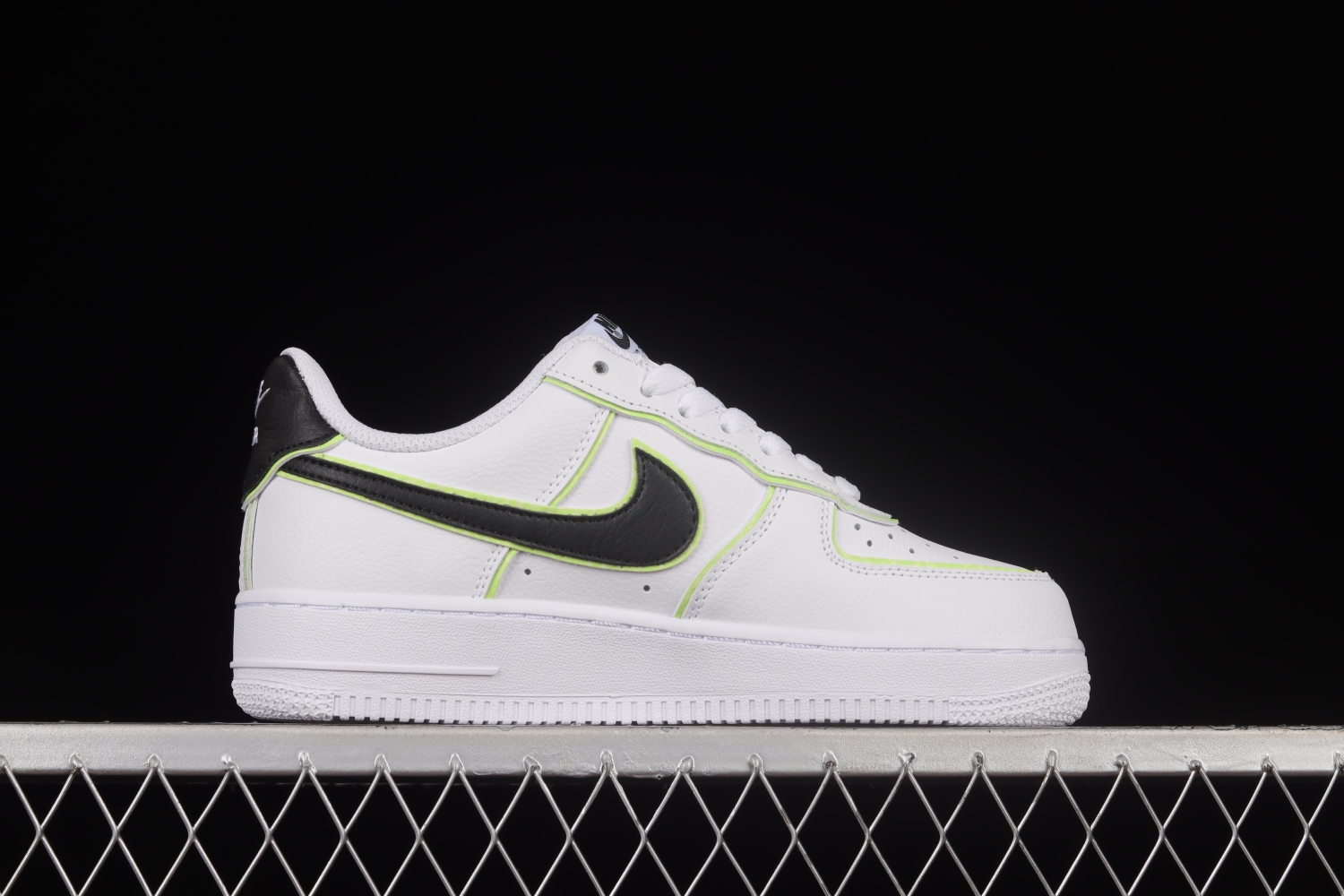 Nike Air Force 1 07 Low White Black Green Shoes CW2288-304
