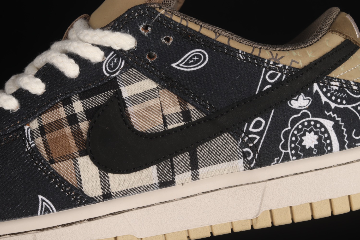 Nike SB Dunk Low Travis Scott CT5053-001