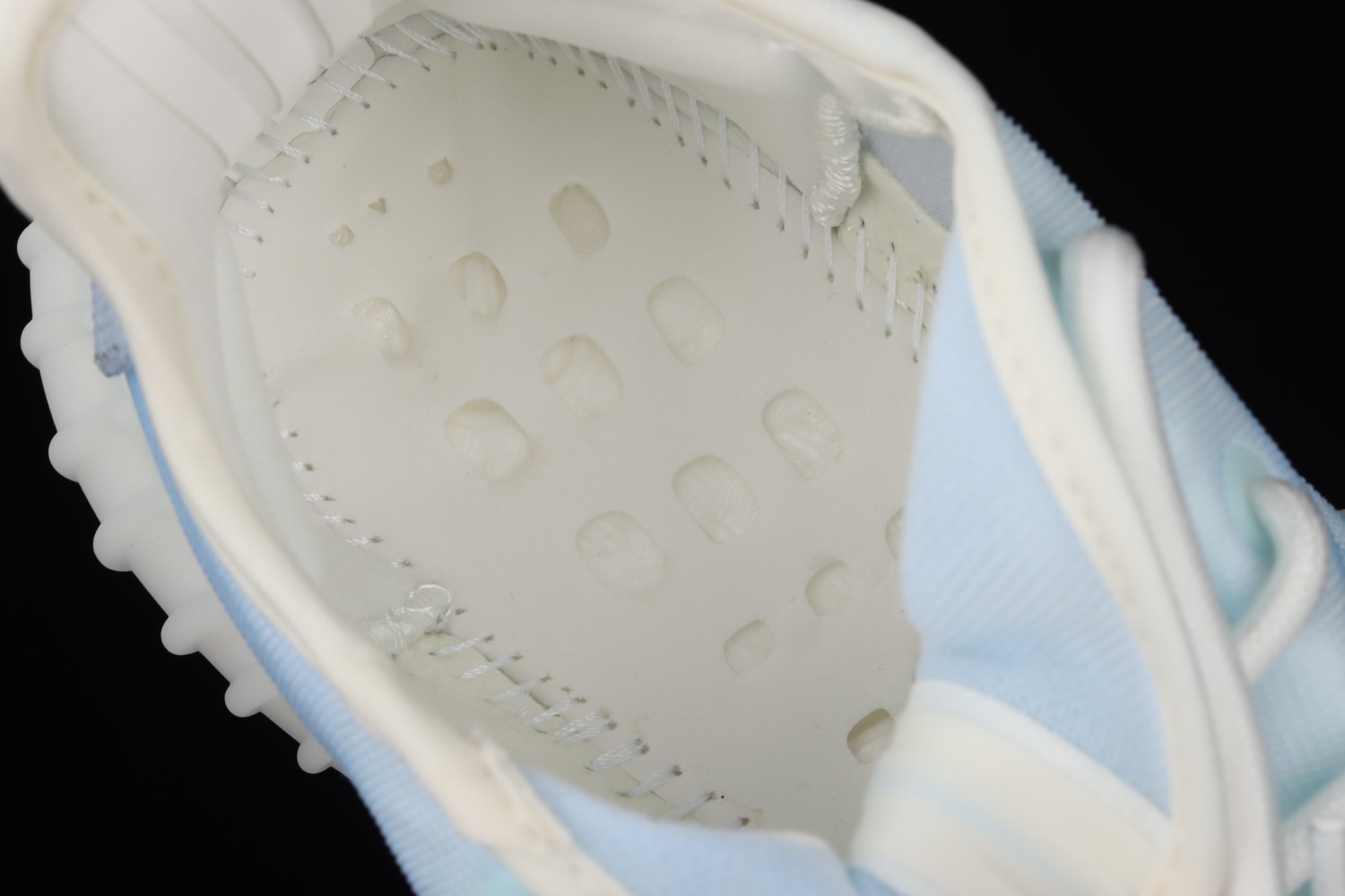adidas Yeezy Boost 350 V2 Mono Ice GW2869