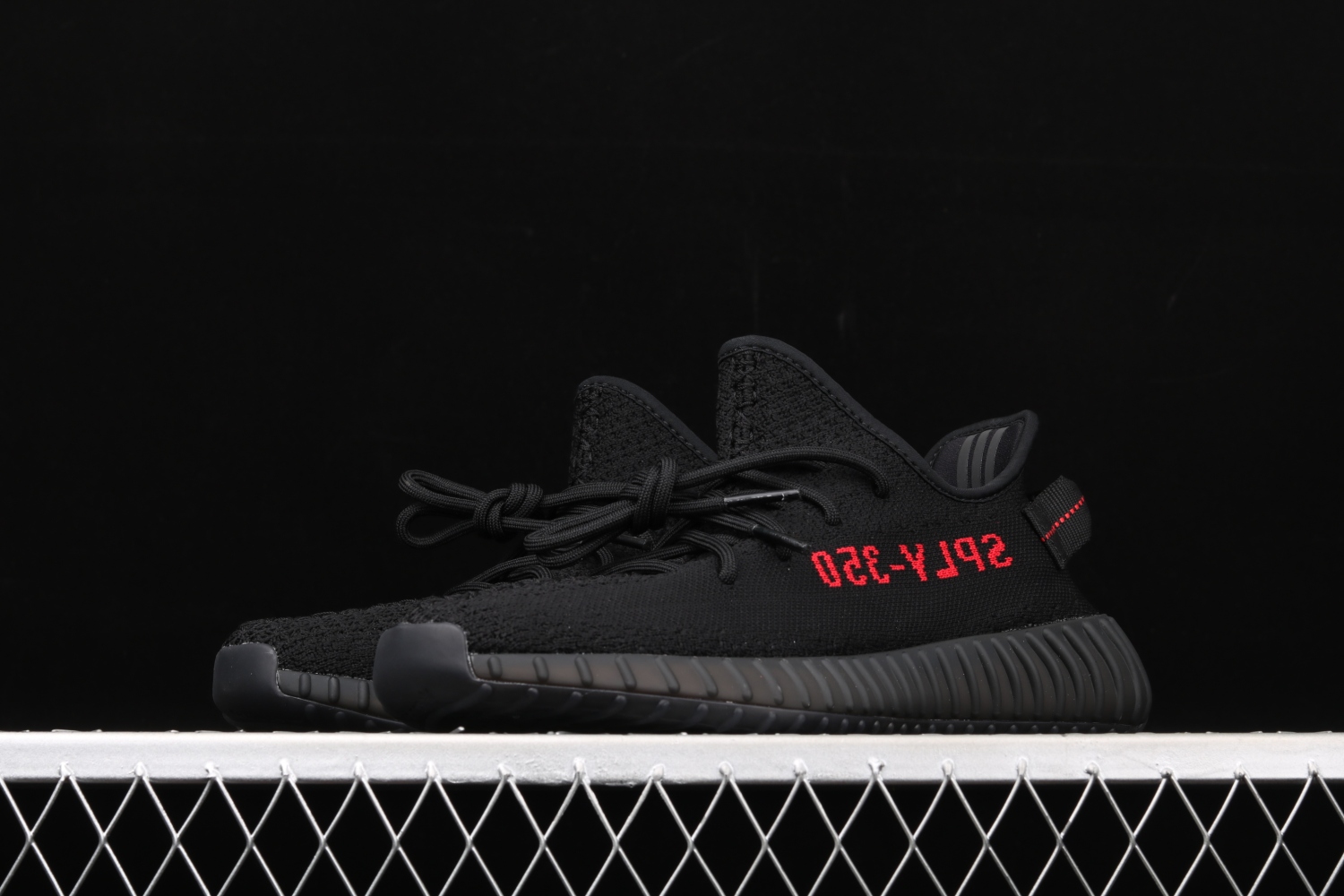 adidas Yeezy Boost 350 V2 Black Red (2017/2020) CP9652