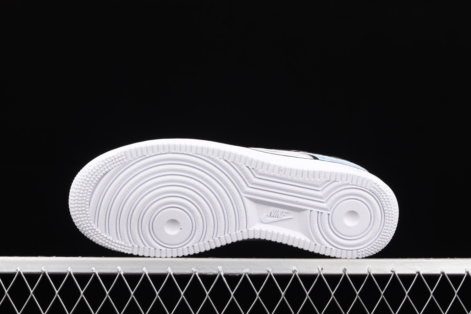 Nike Air Force 1 07 Low White Blue Metallic Gold CW2288-212