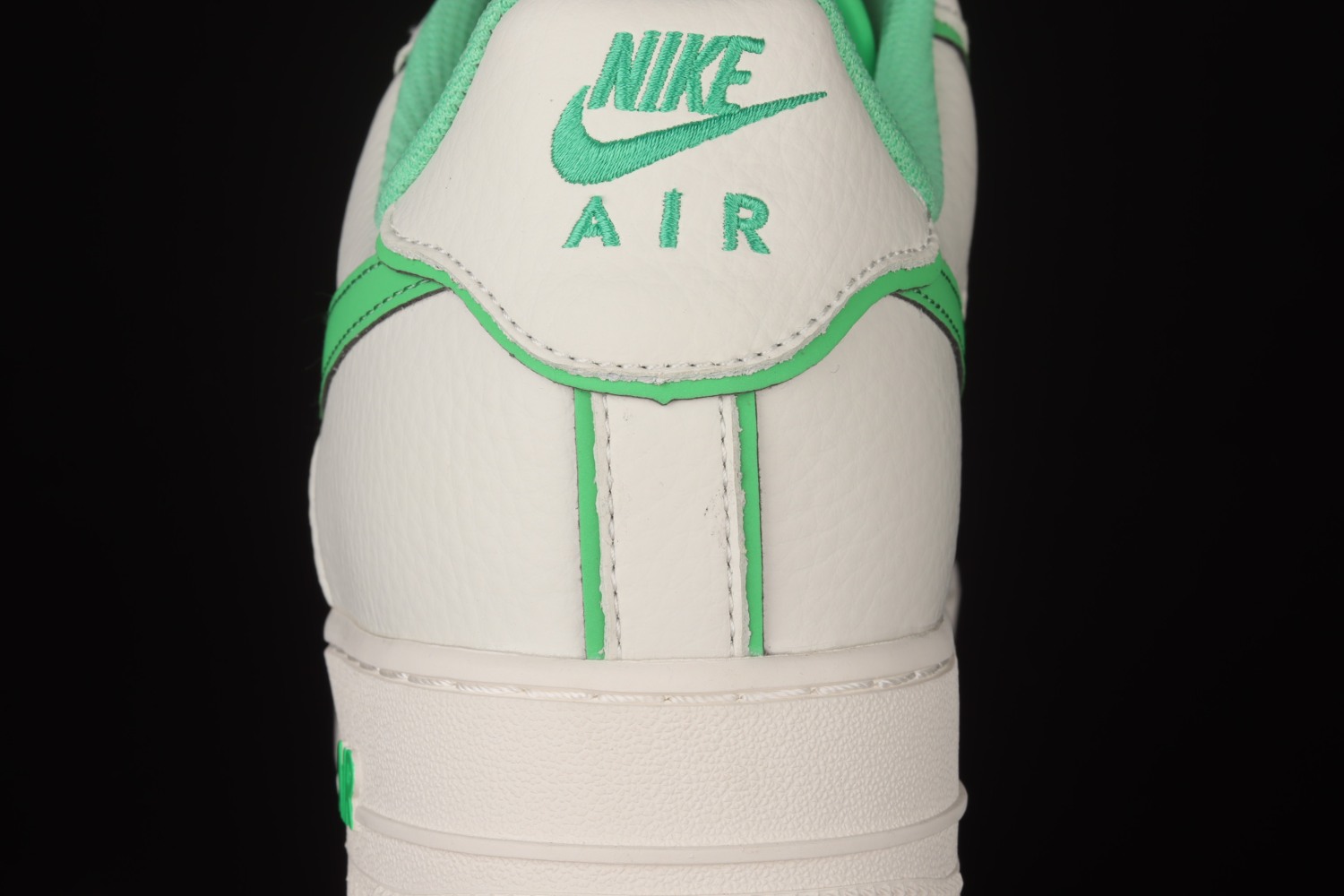 Nike Air Force 1 07 Low SU19 White Green Shoes UH8958-022