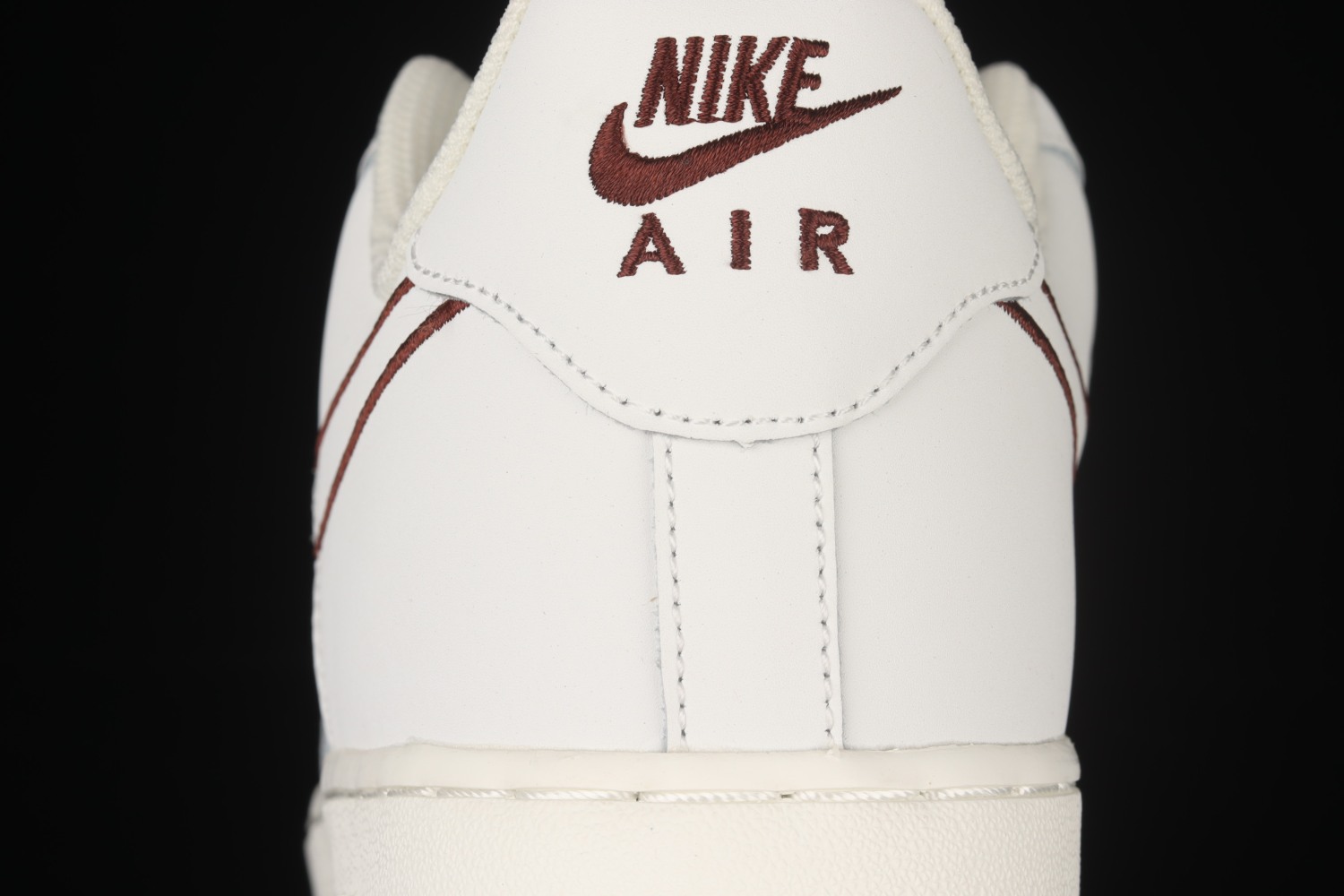 Nike Aie Force 1​