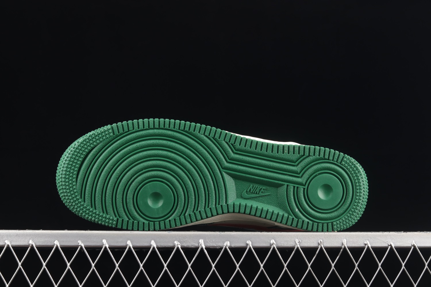Nike Air Force 1 07 Low Sparrow White Green Solar Red CW2288-666