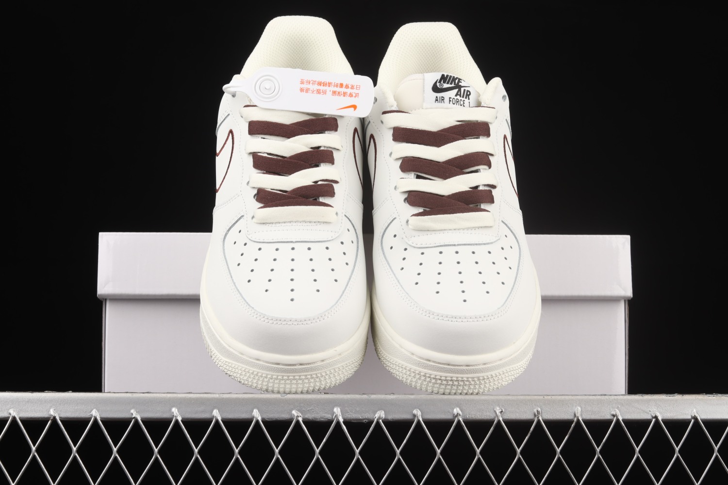 Nike Aie Force 1​