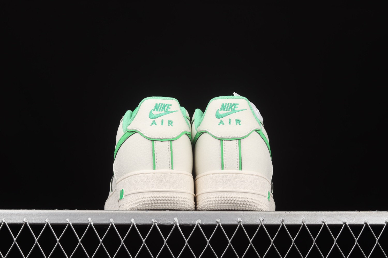 Nike Air Force 1 07 Low SU19 White Green Shoes UH8958-022