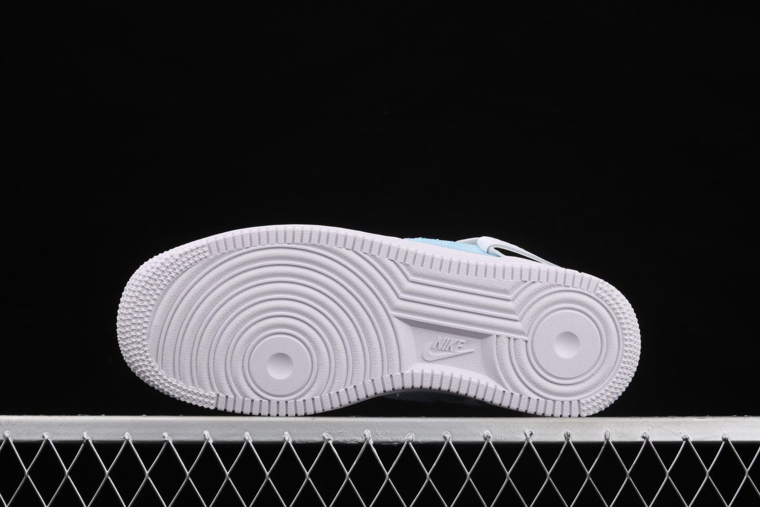 Air Force 1 LXX Glacier Blue (W)  DJ9880-400