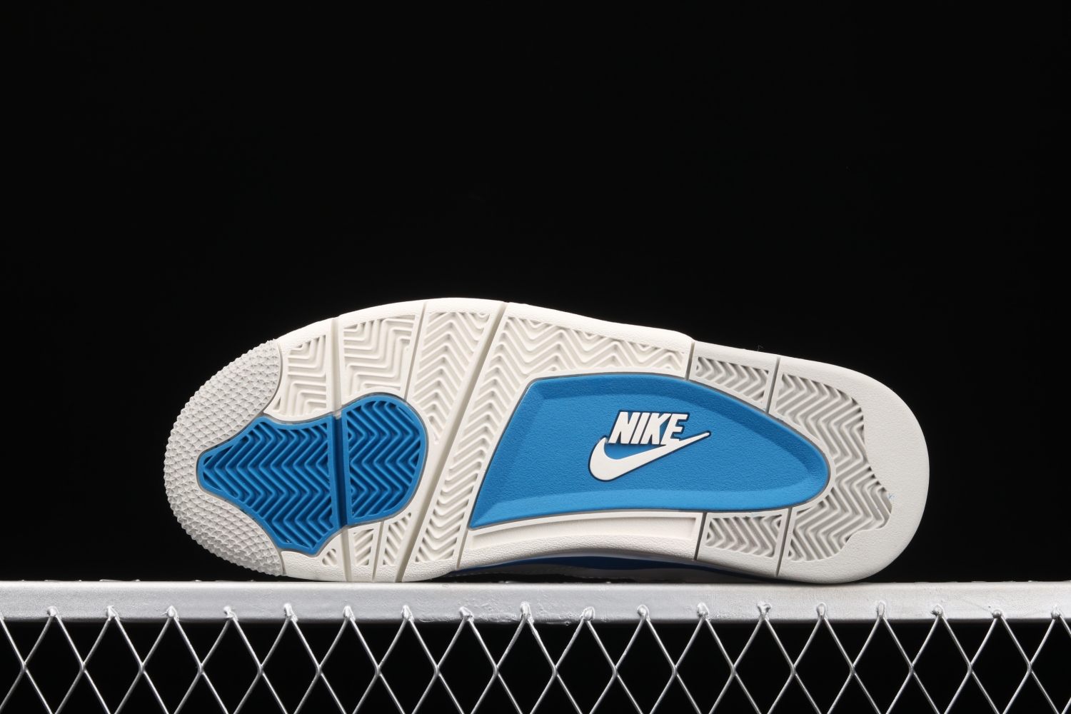 Jordan 4 Retro Military Blue (2012) 308497-105