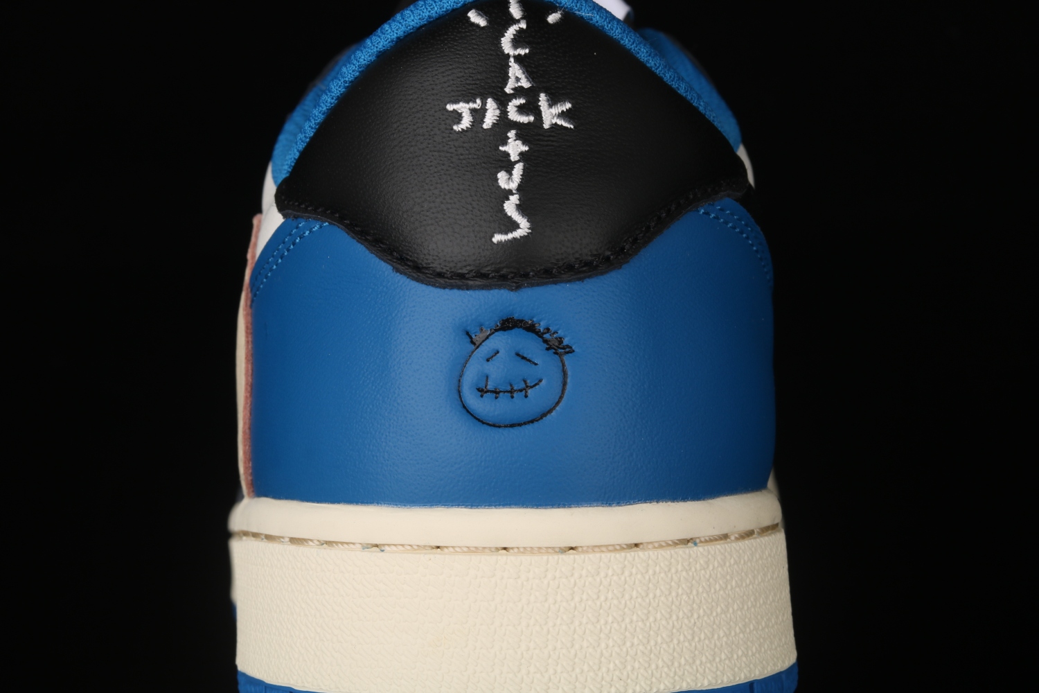 Jordan 1 Low Fragment x Travis Scott DM7866-140