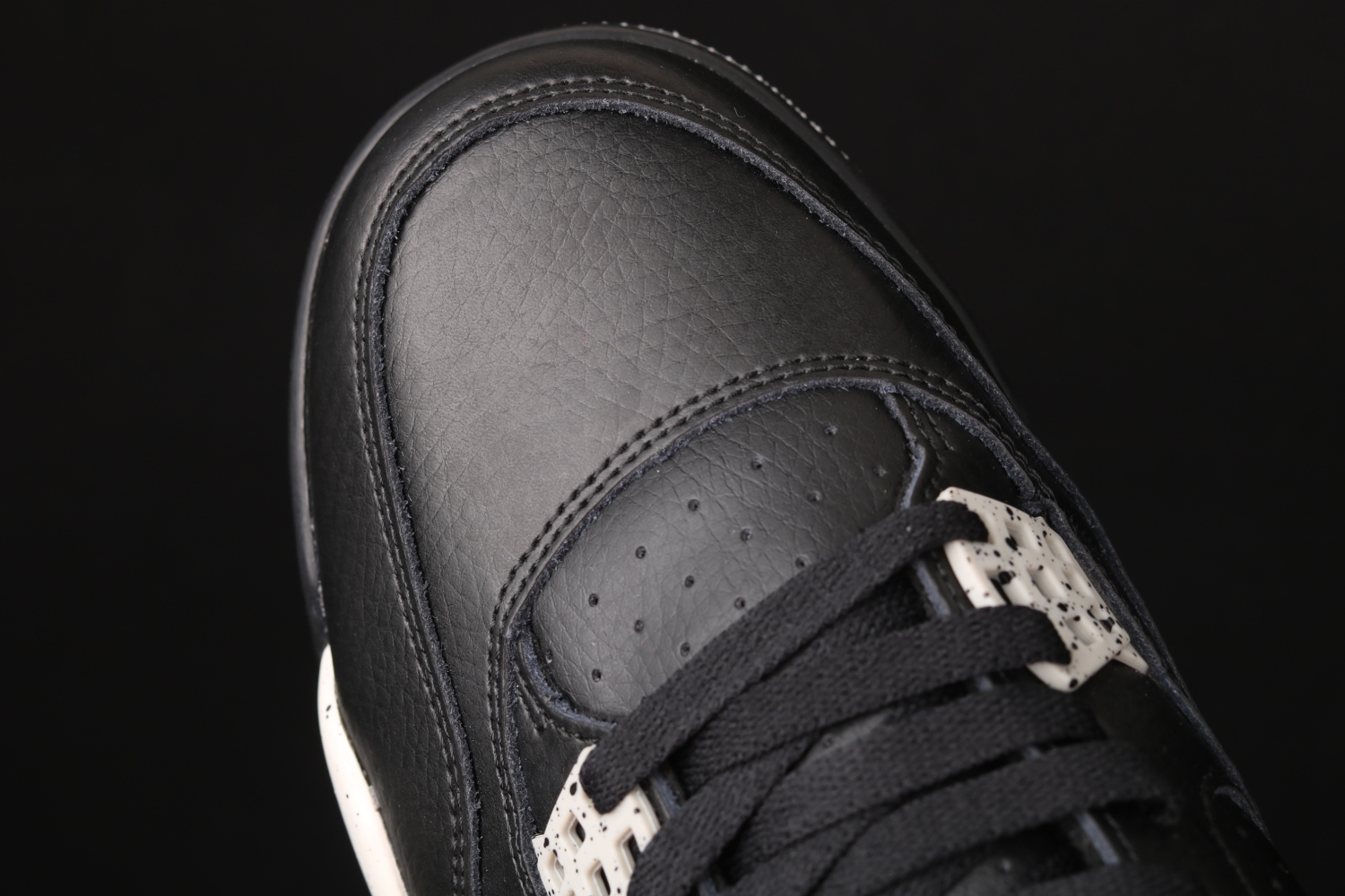 Jordan 4 Retro Oreo (2015) 314254-003
