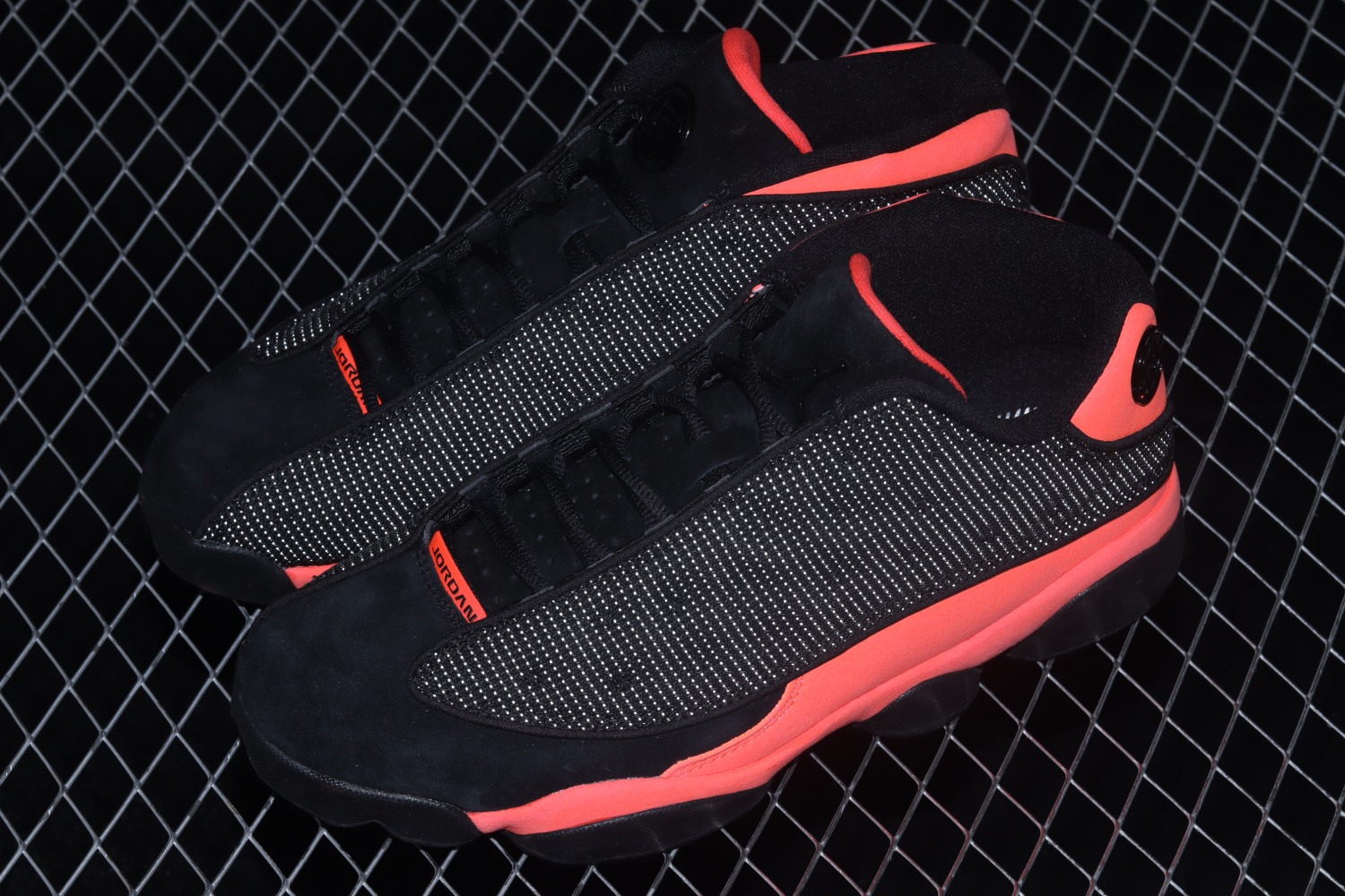 Jordan 13 Retro Low CLOT Black Red AT3102-006