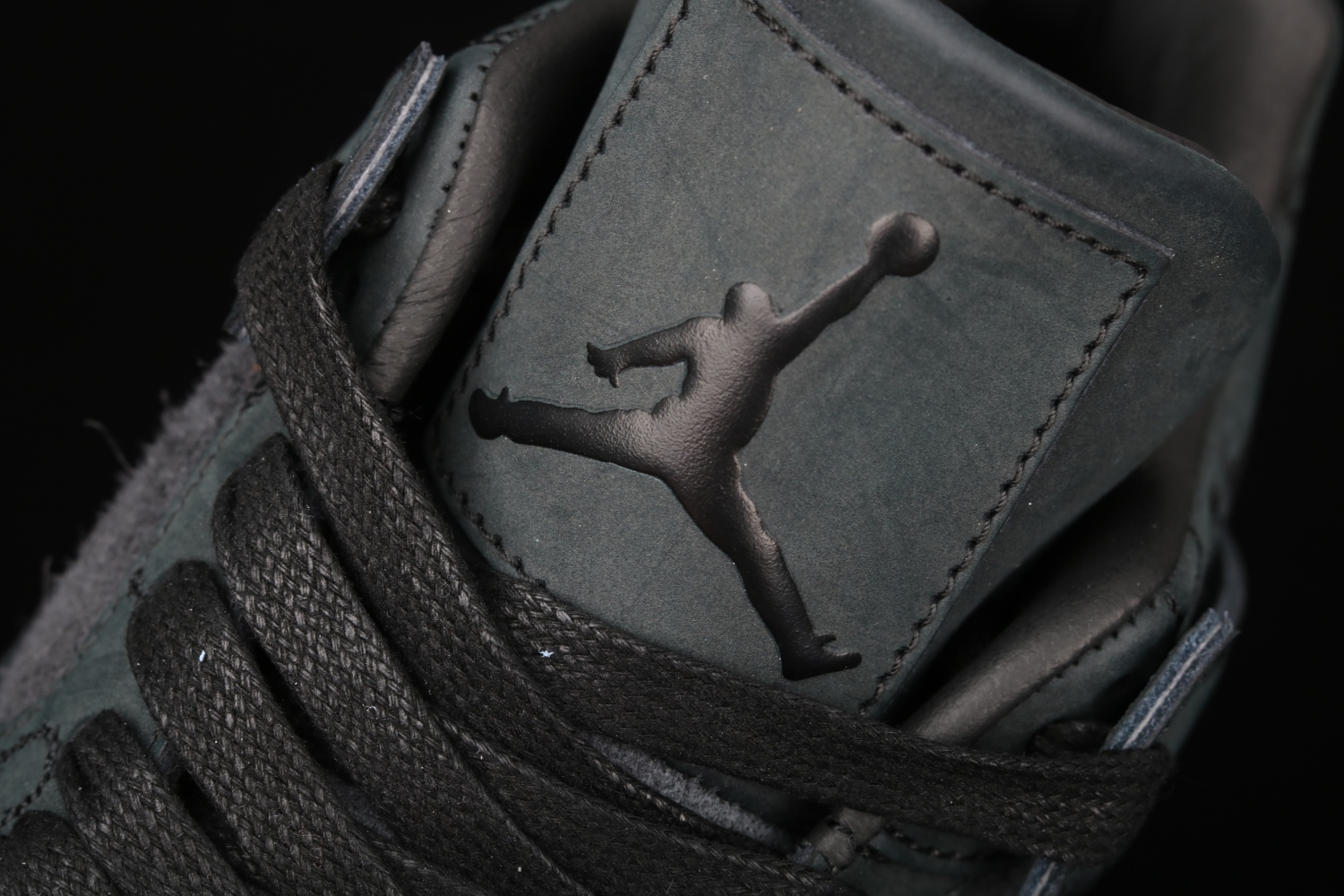 Jordan 4 Retro Kaws Black 930155-001