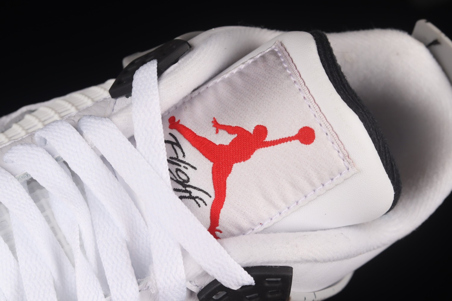 Jordan 4 Retro White Cement (2016) 840606-192