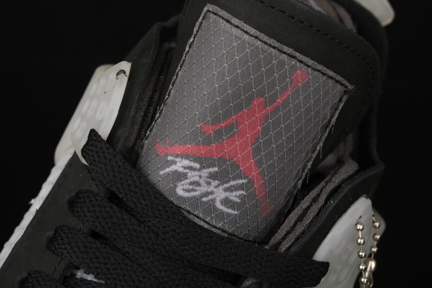 OFF White x Air Jordan 4 Bred CV9388-001