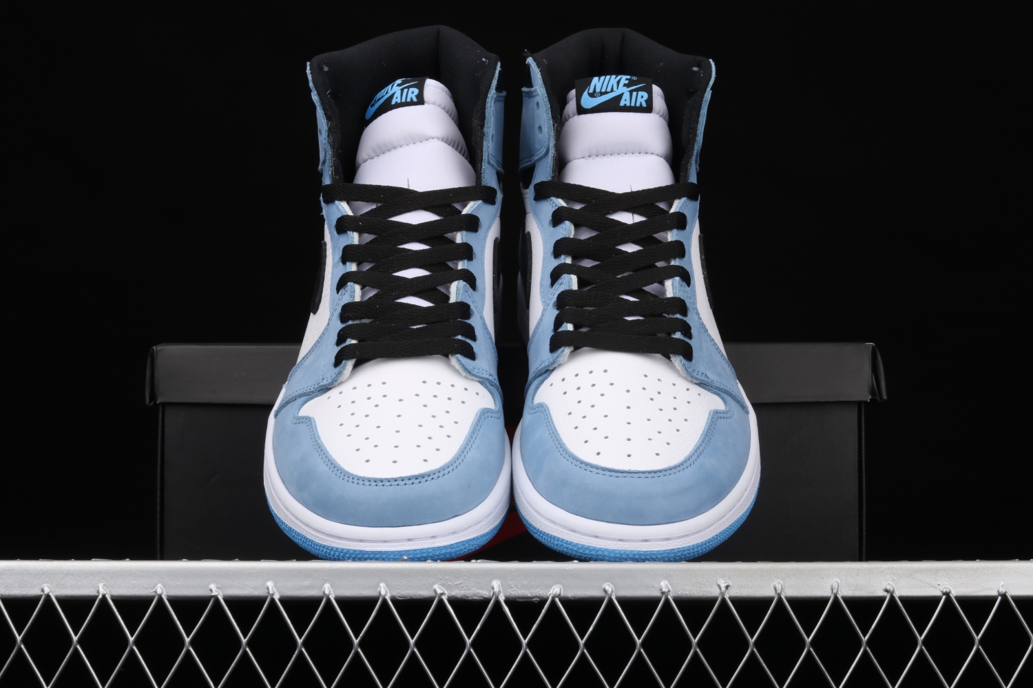 Jordan 1 Retro High White University Blue Black 555088-134