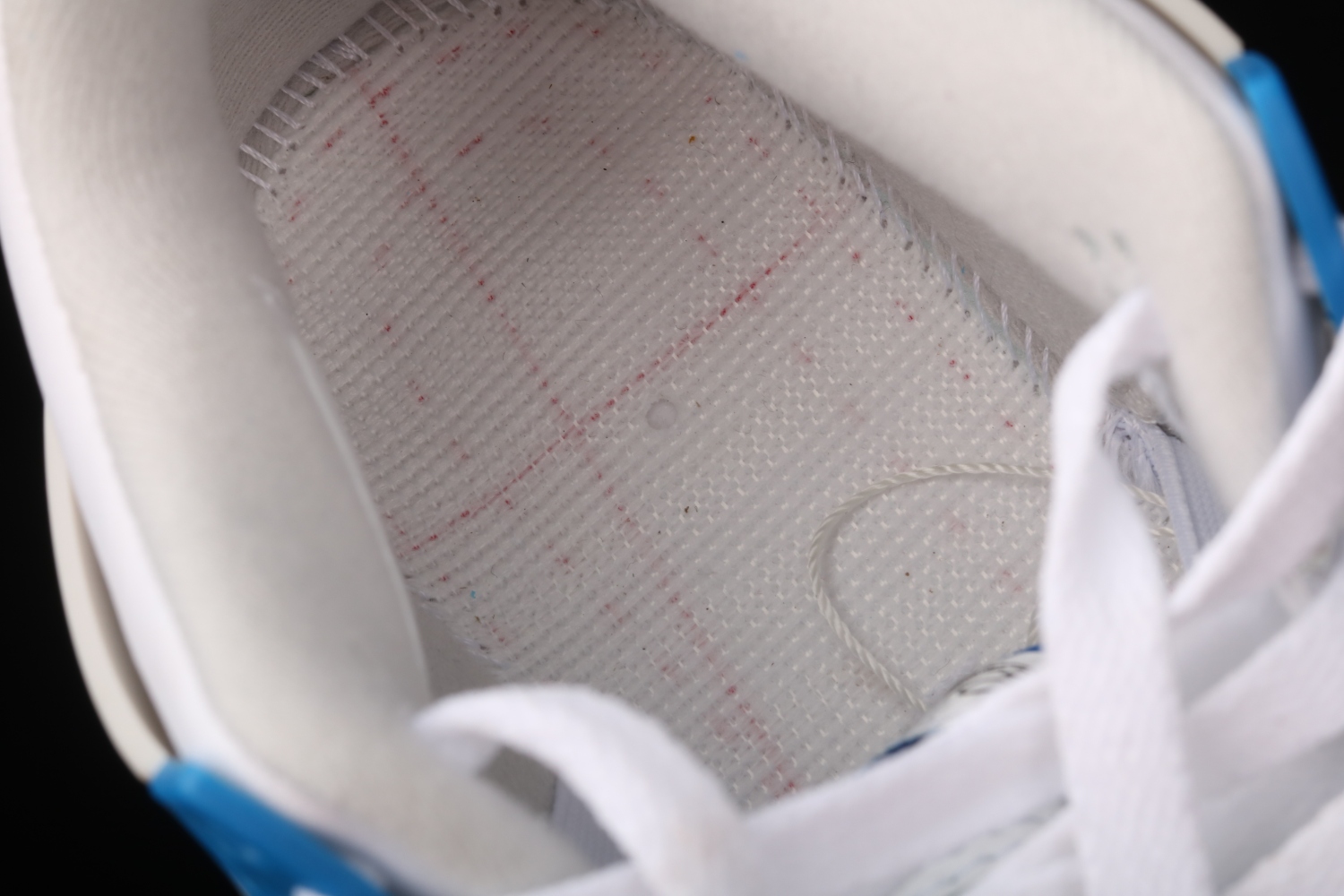 Jordan 4 Retro Military Blue (2012) 308497-105