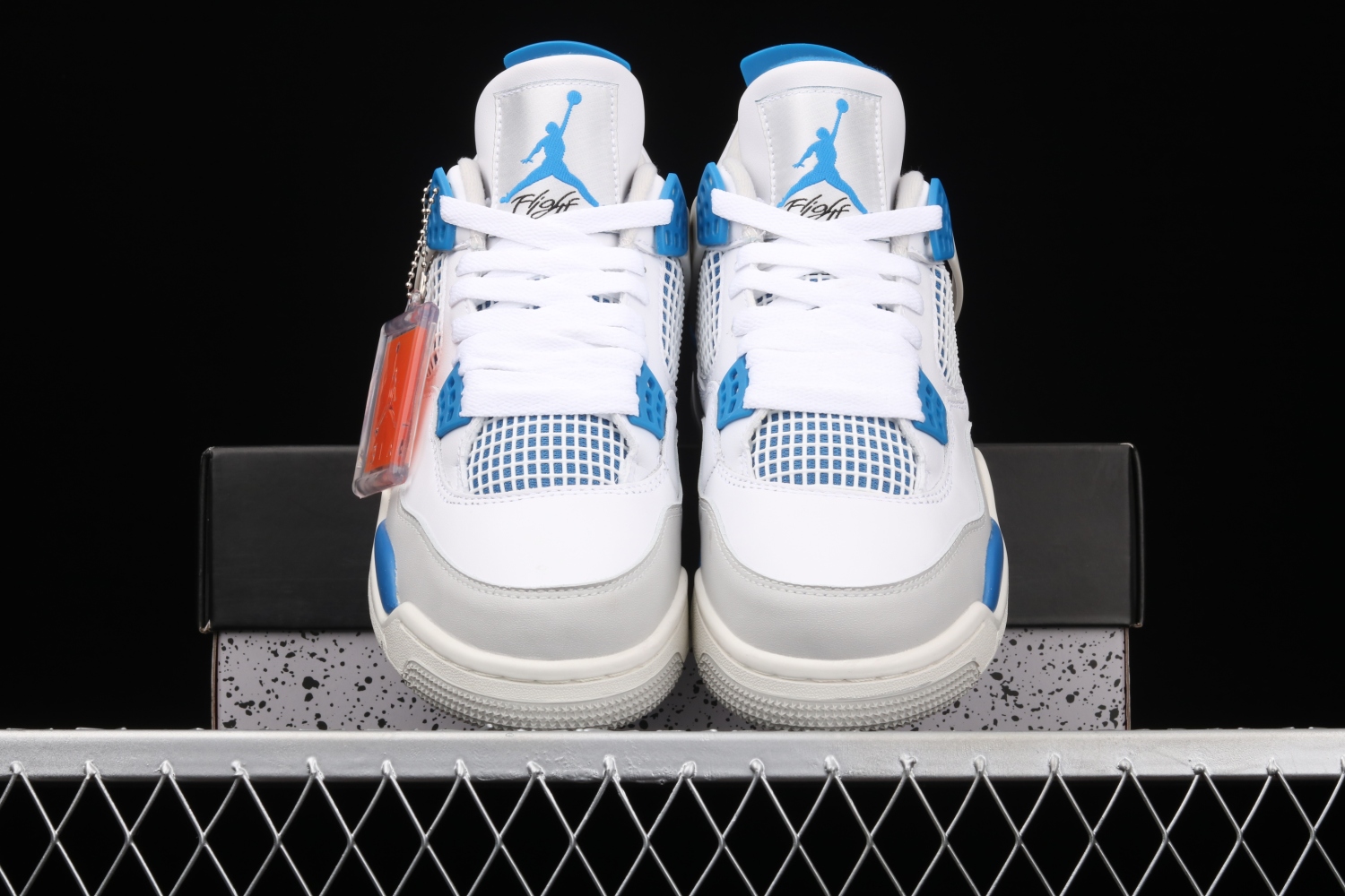 Jordan 4 Retro Military Blue (2012) 308497-105