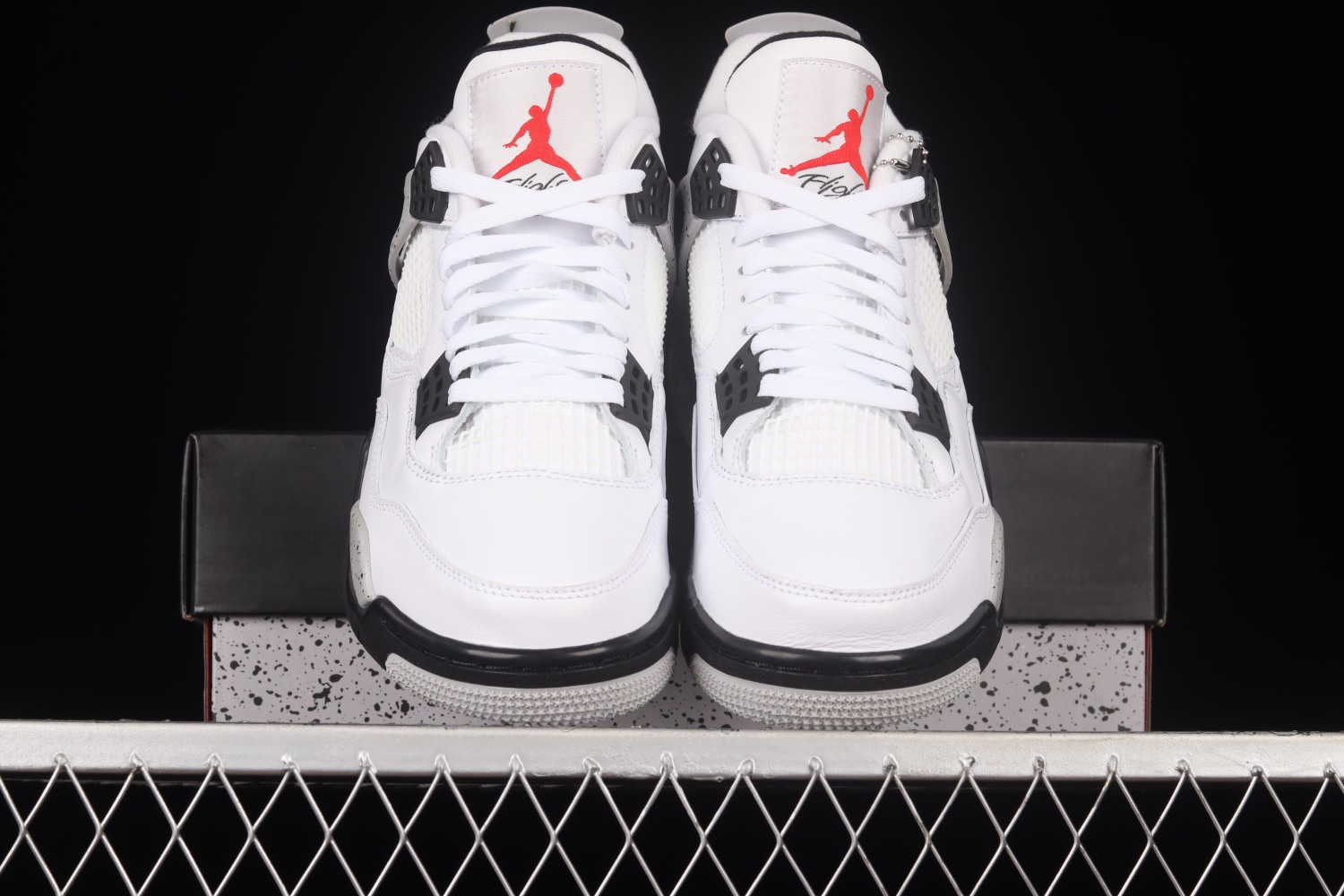 Jordan 4 Retro White Cement (2016) 840606-192