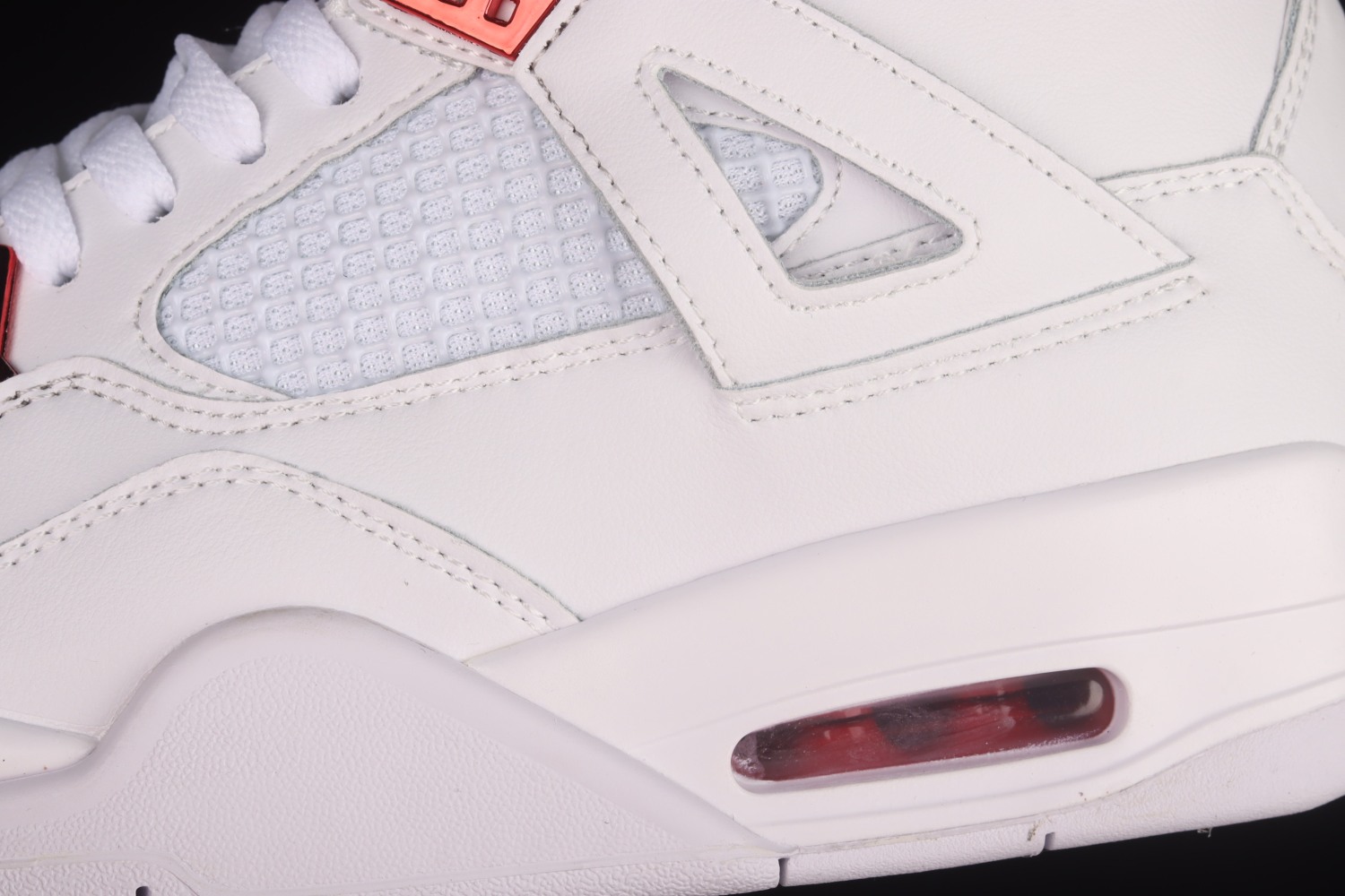 Jordan 4 Retro Metallic Red CT8527-112