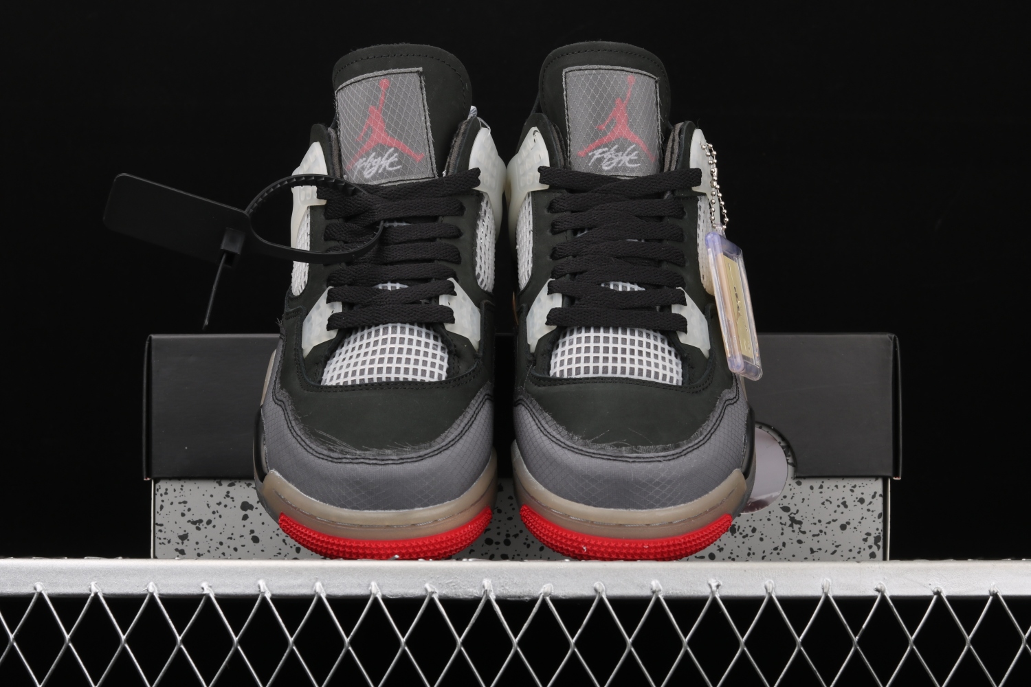 OFF White x Air Jordan 4 Bred CV9388-001