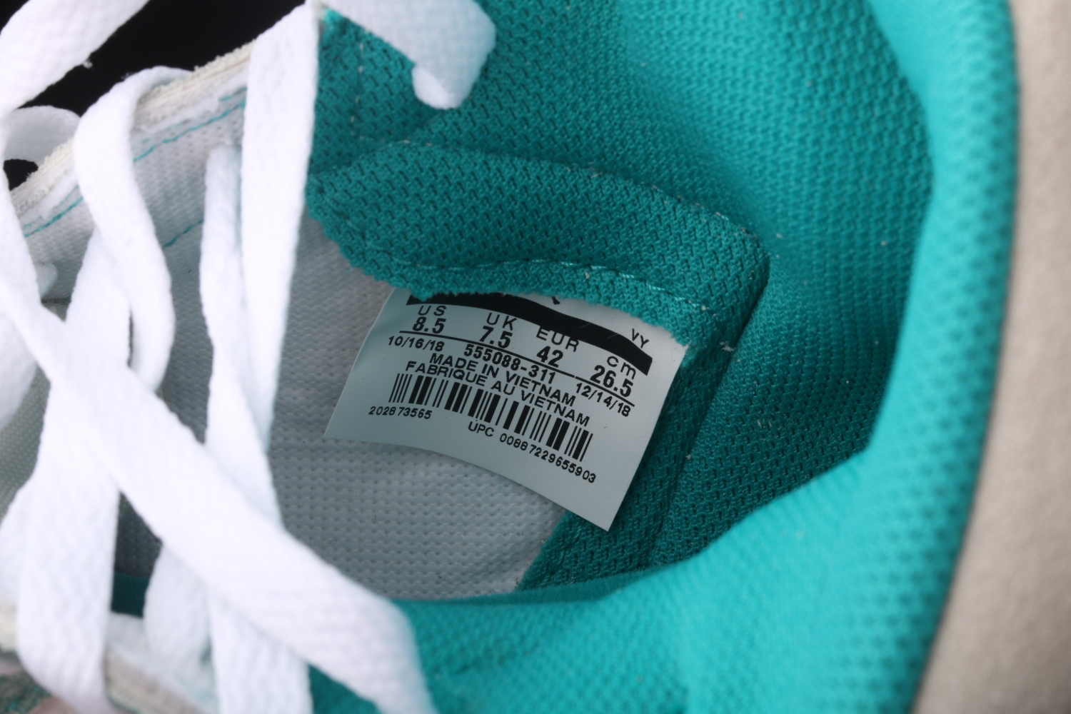 Air Jordan 1 High OG“Turbo Green” 555088-311
