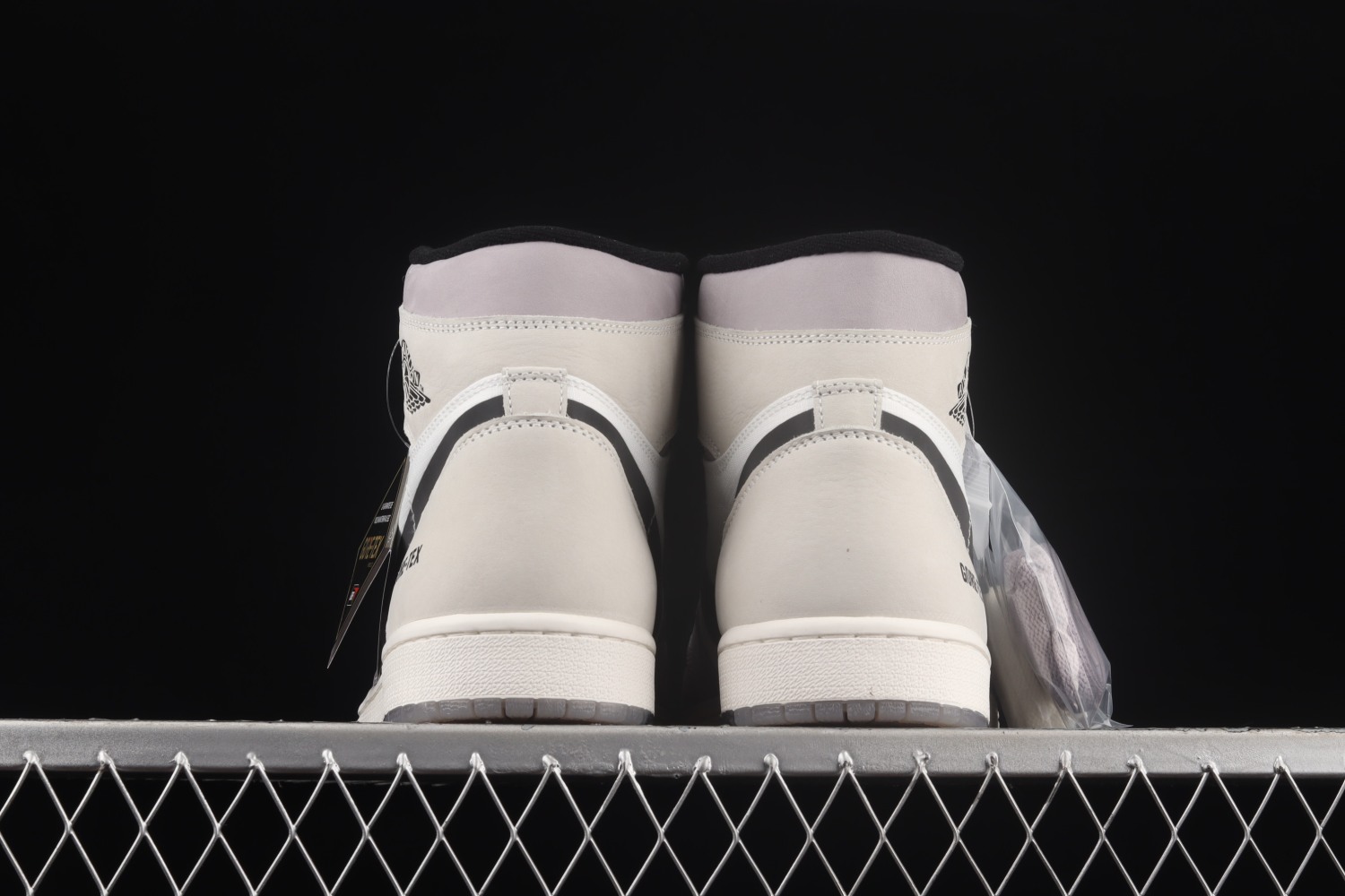 Jordan 1 High Element Gore-Tex Light Bone DB2889-100