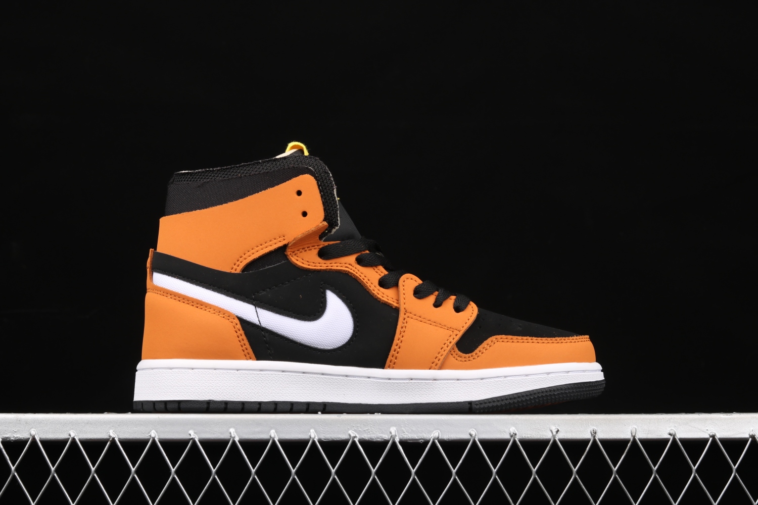 Jordan 1 High Zoom Air CMFT Black Monarch CT0978-002