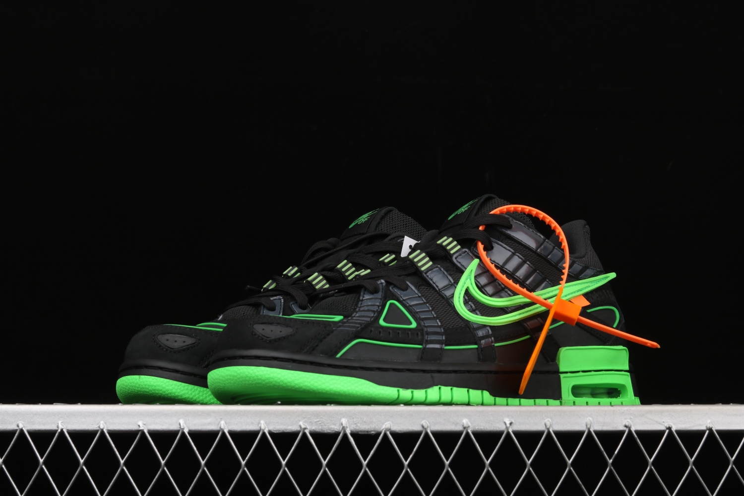 Nike Air Rubber Dunk Off-White Green Strike CU6015-001