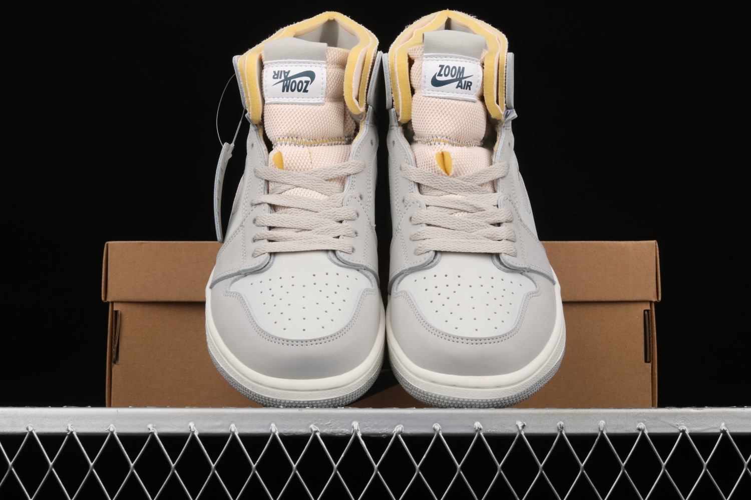 Jordan 1 High Zoom Air CMFT London DH4268-001