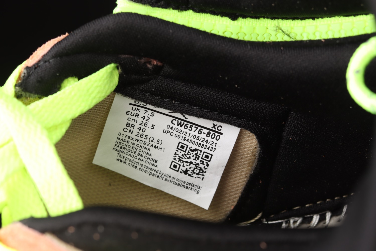 Jordan 1 High Switch Peach CW6576-800