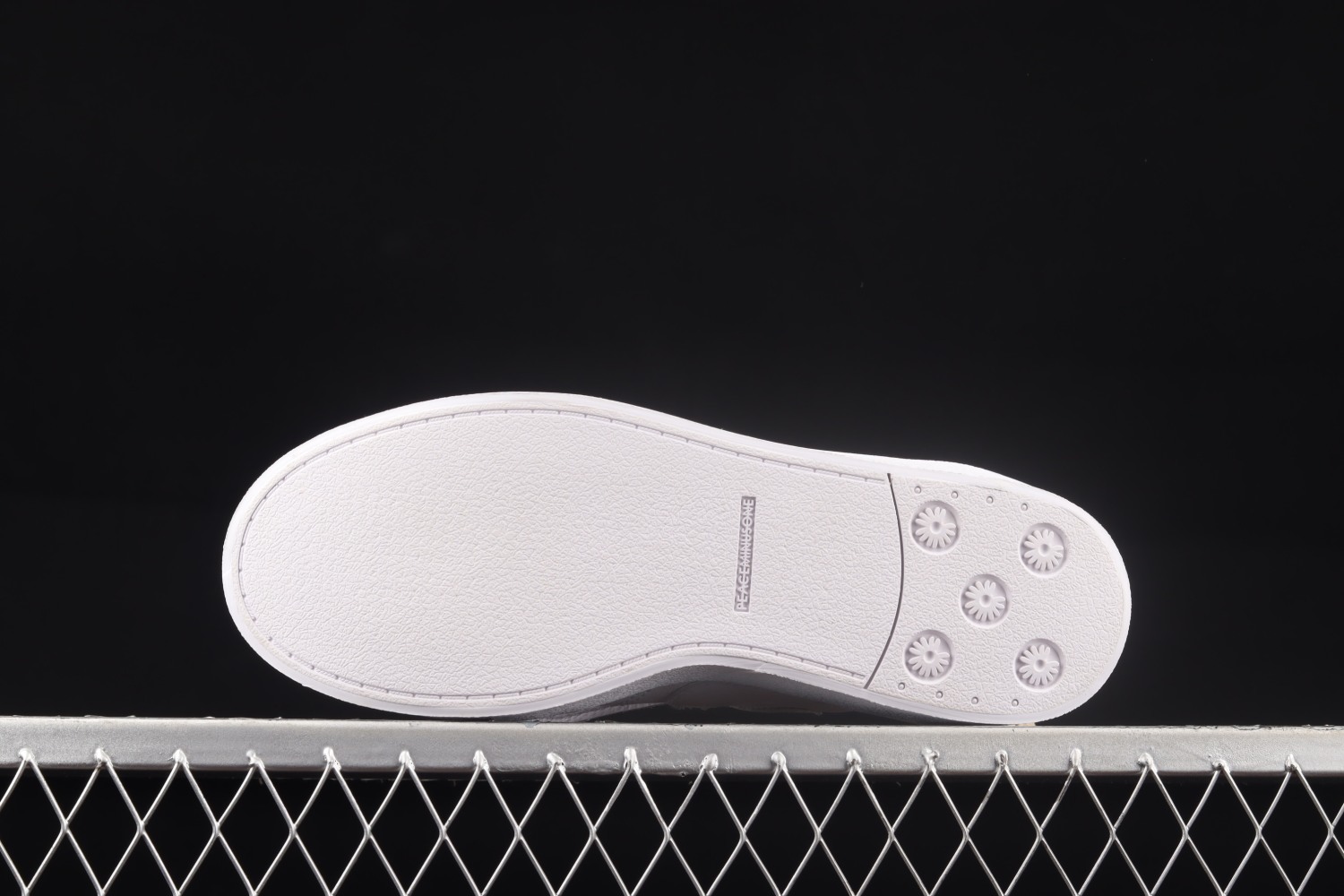 Nike Kwondo 1 G-Dragon Peaceminusone Triple White  DH2482-100