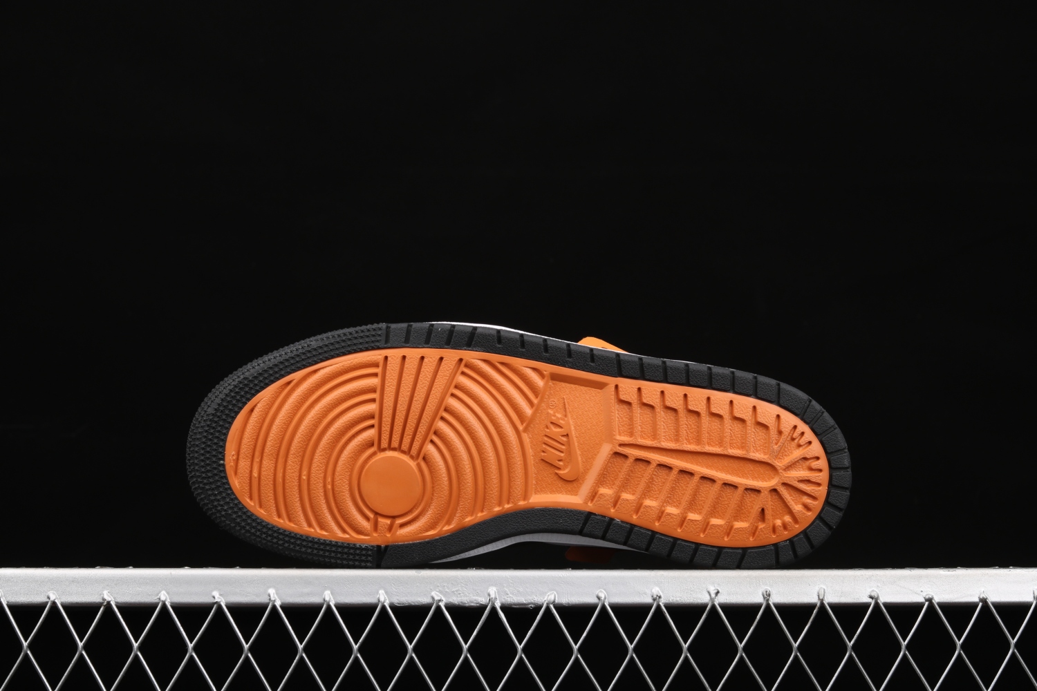 Jordan 1 High Zoom Air CMFT Black Monarch CT0978-002