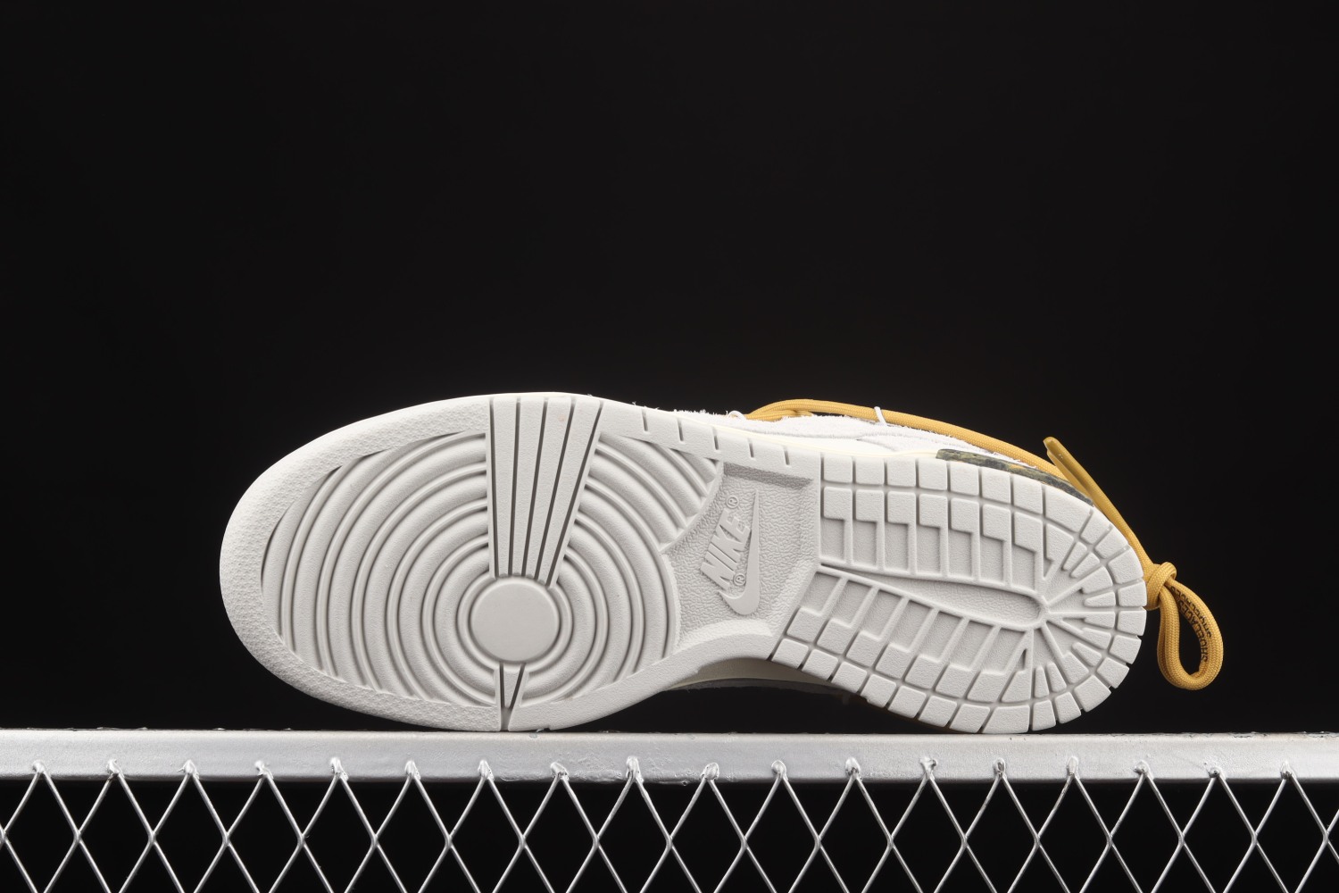 Nike Dunk Low Off-White Lot 37  DJ0950-105