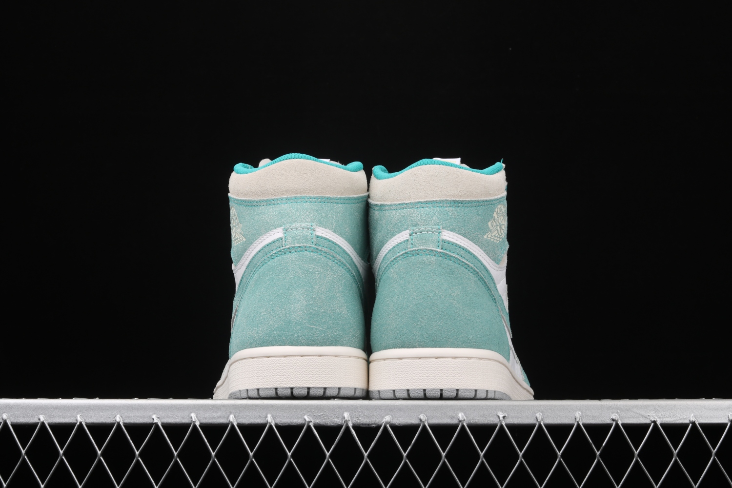 Air Jordan 1 High OG“Turbo Green” 555088-311